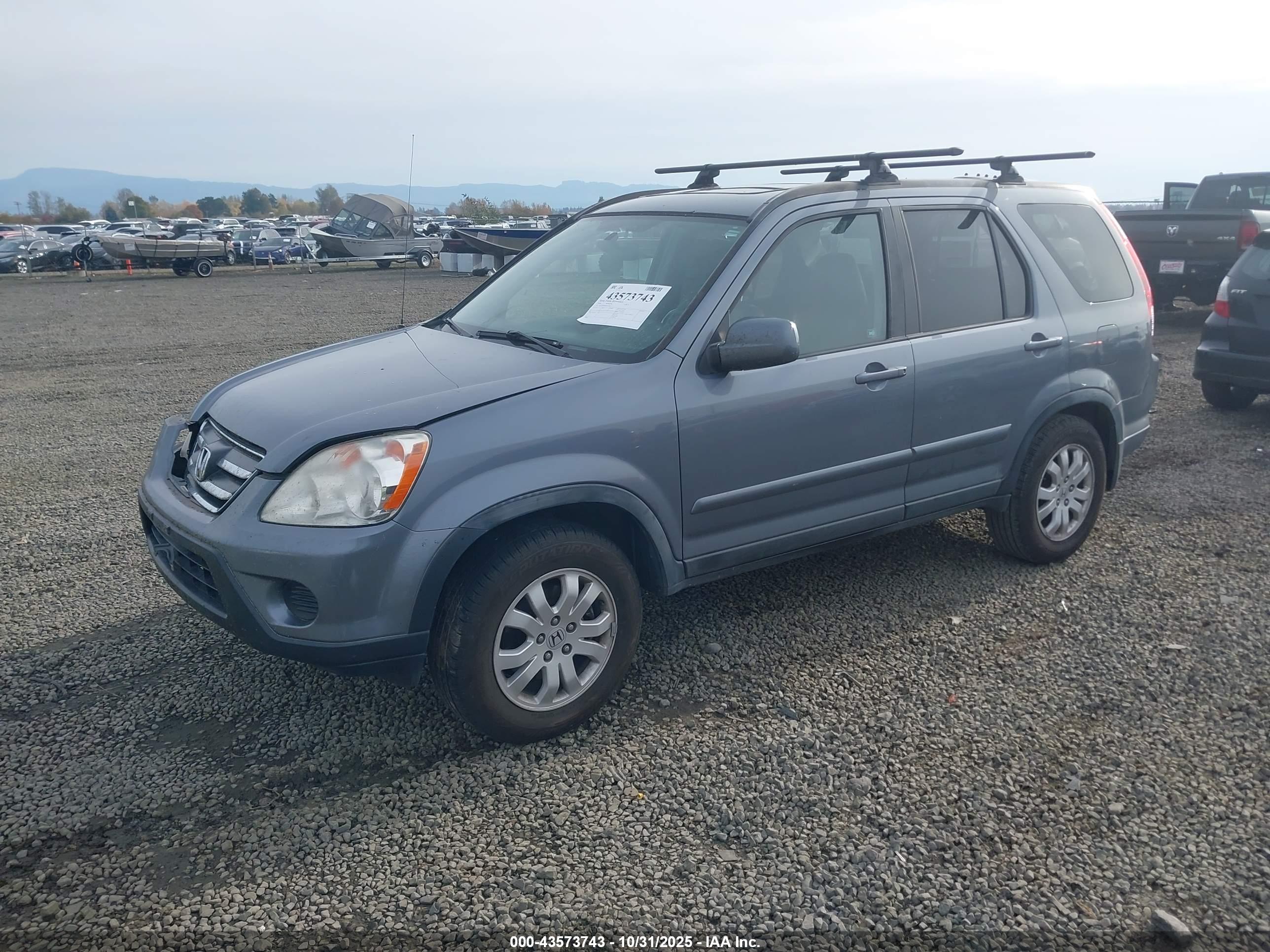 HONDA CR-V image 2