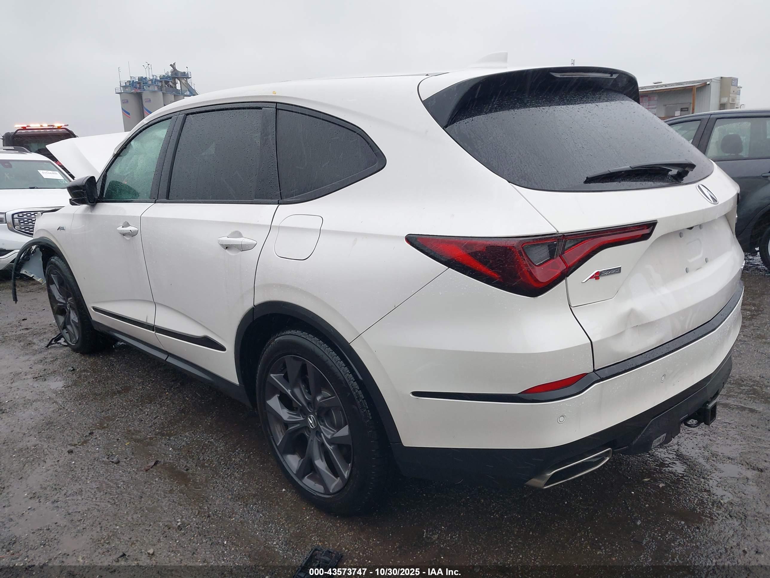 ACURA MDX image 3