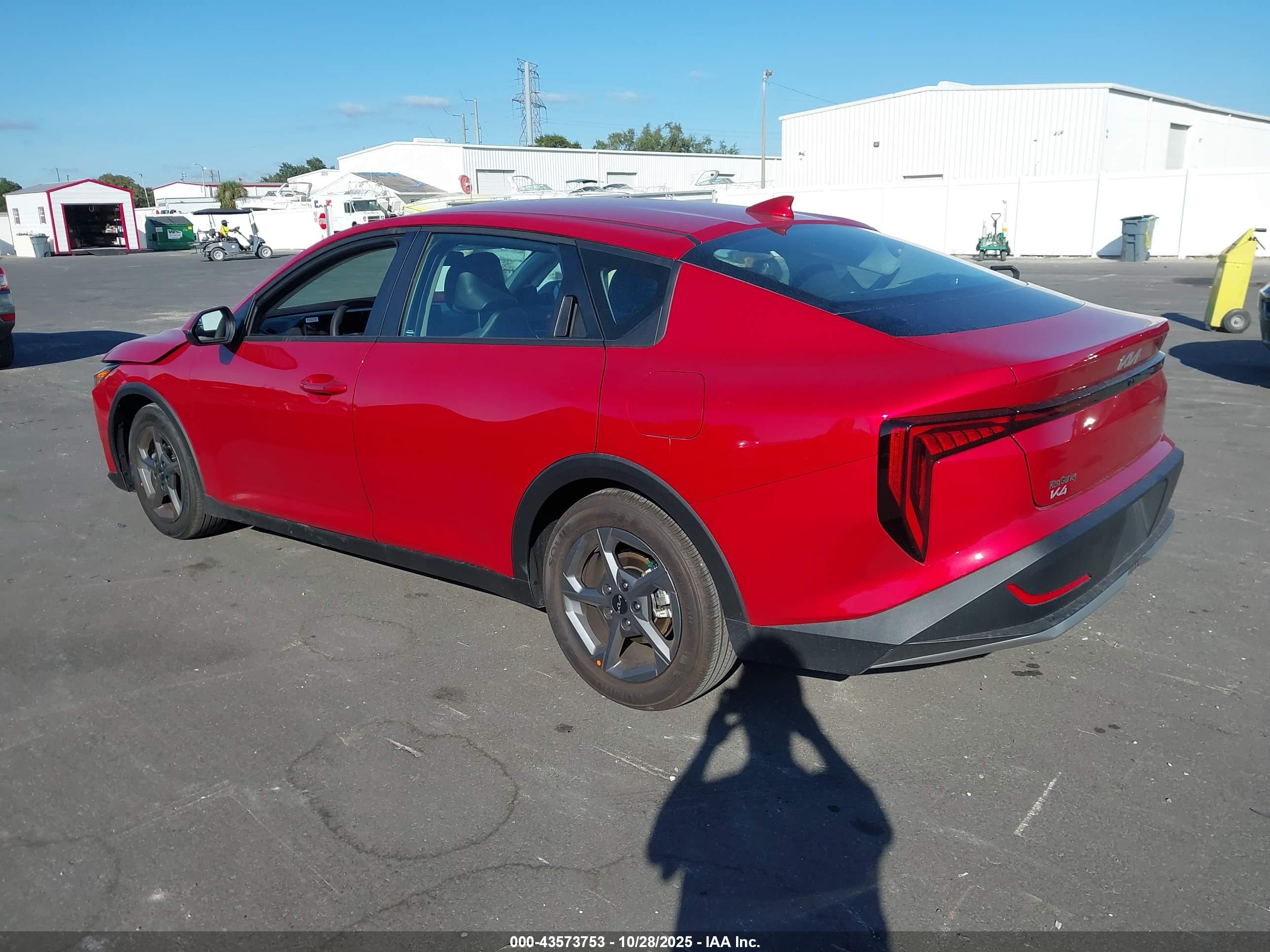 KIA K4 image 3