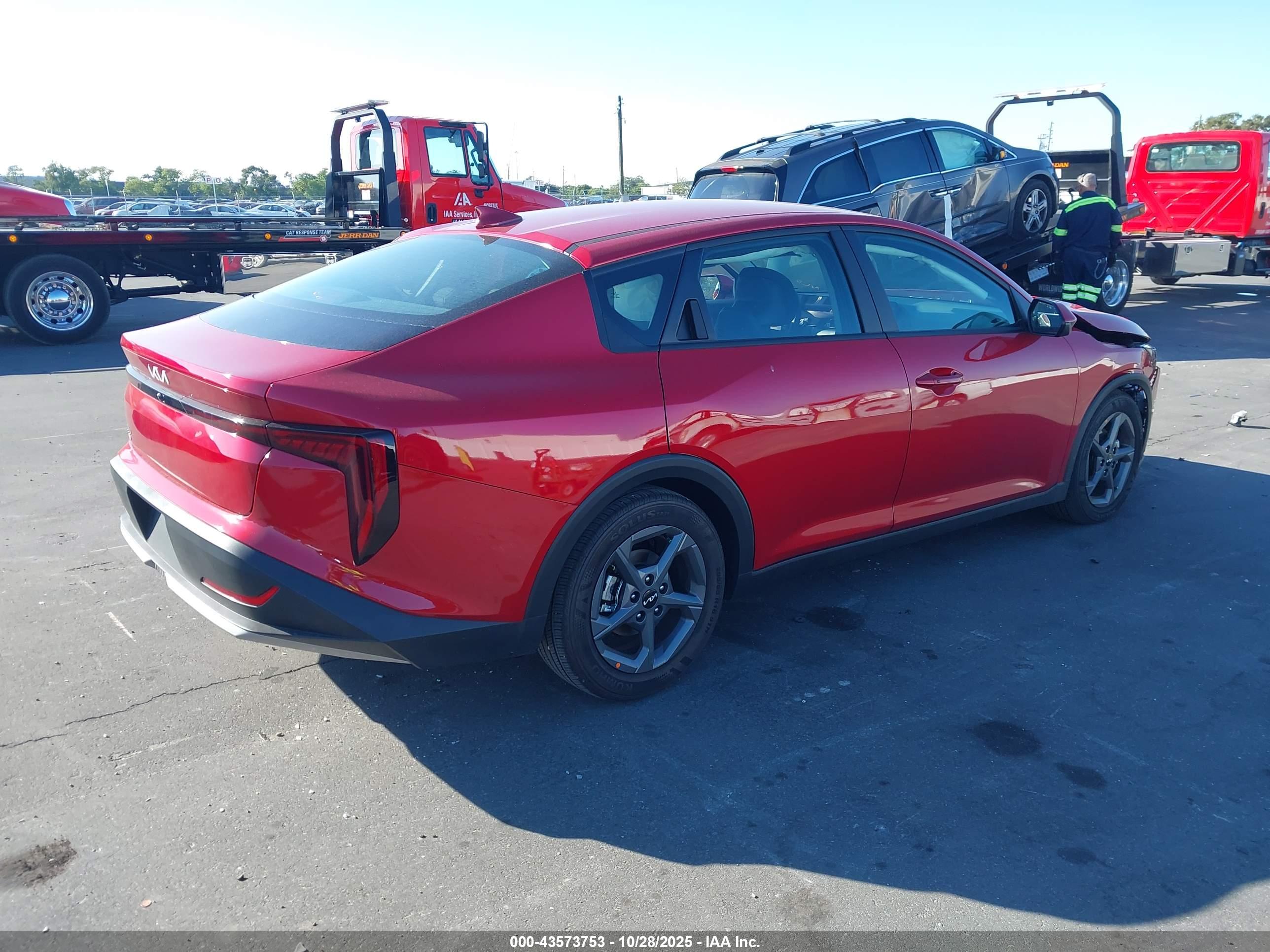 KIA K4 image 4