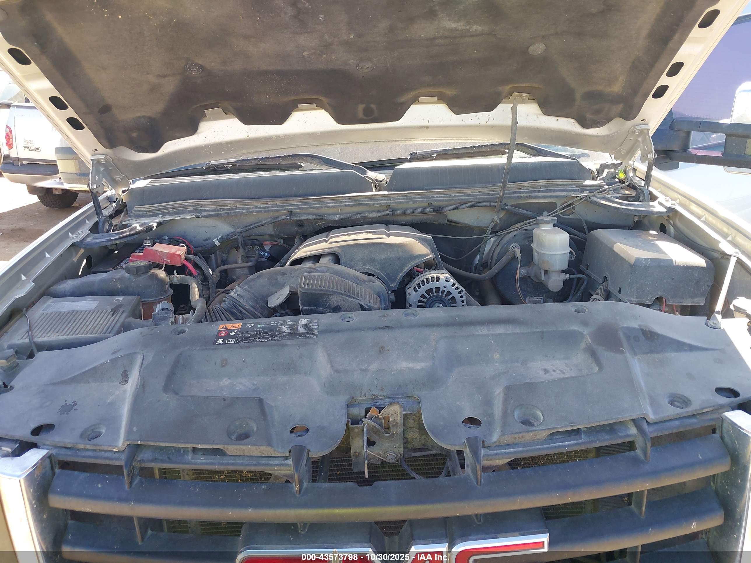 GMC SIERRA image 10