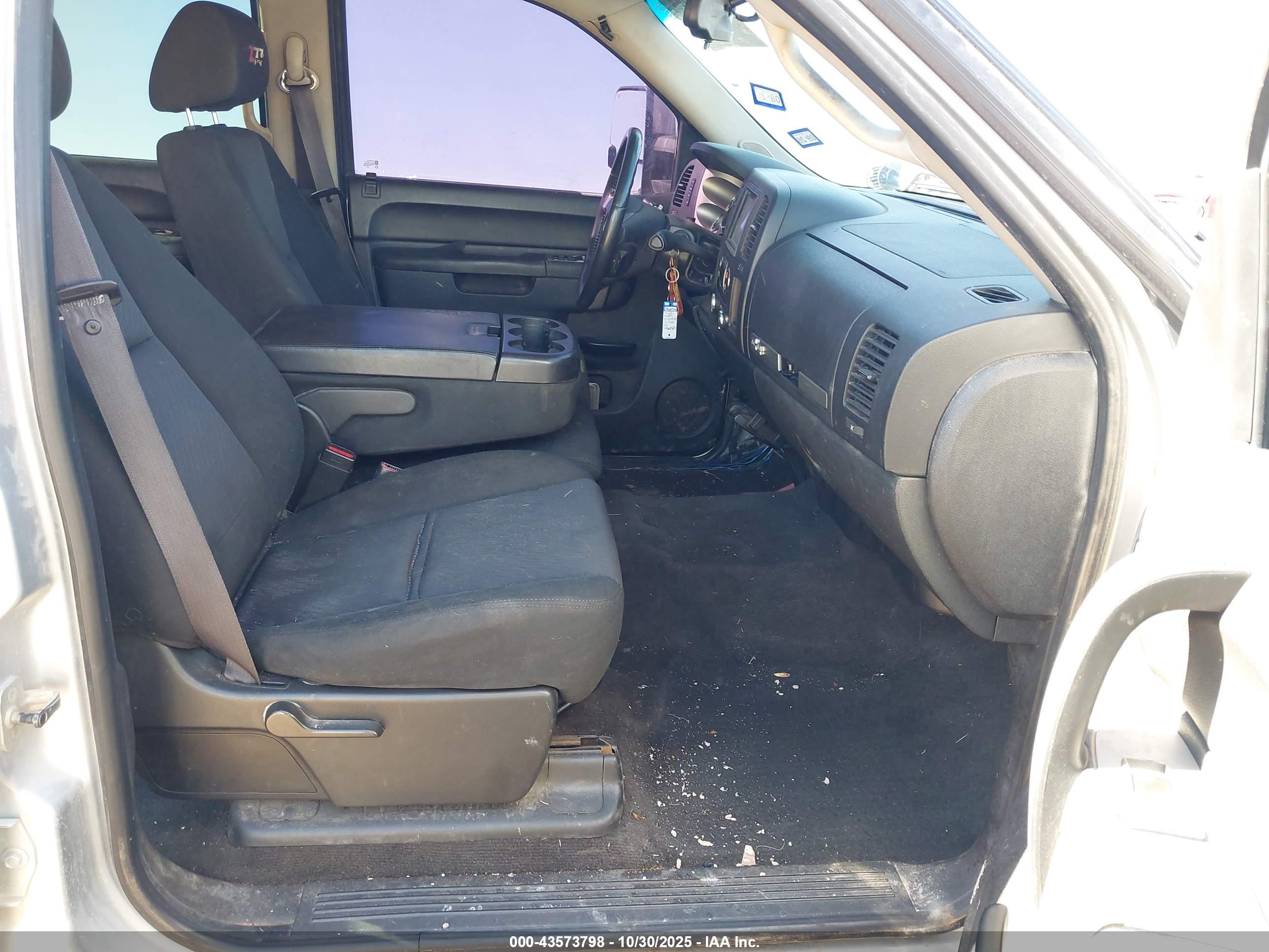 GMC SIERRA image 5