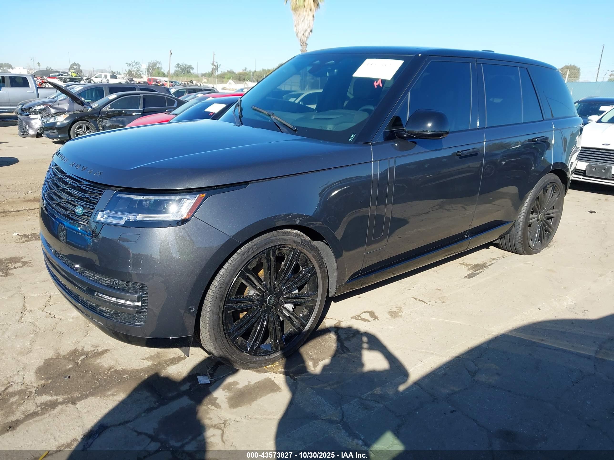 LAND ROVER image 2