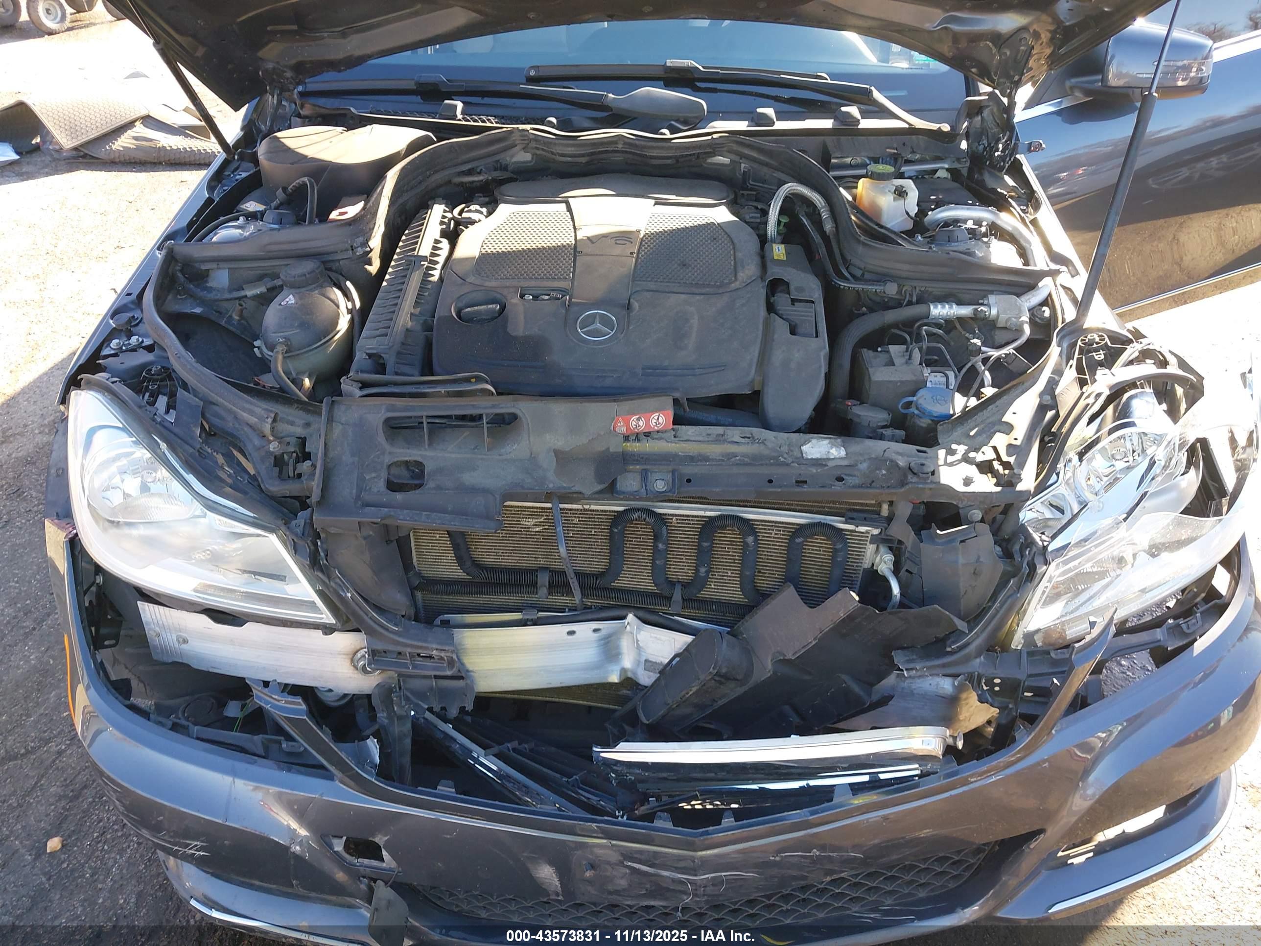 MERCEDES-BENZ C image 10