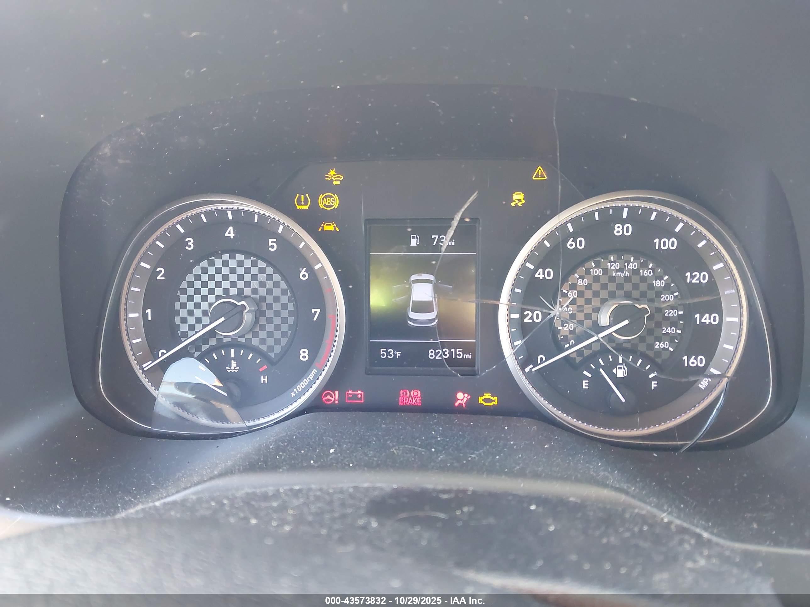 HYUNDAI ELANTRA image 7