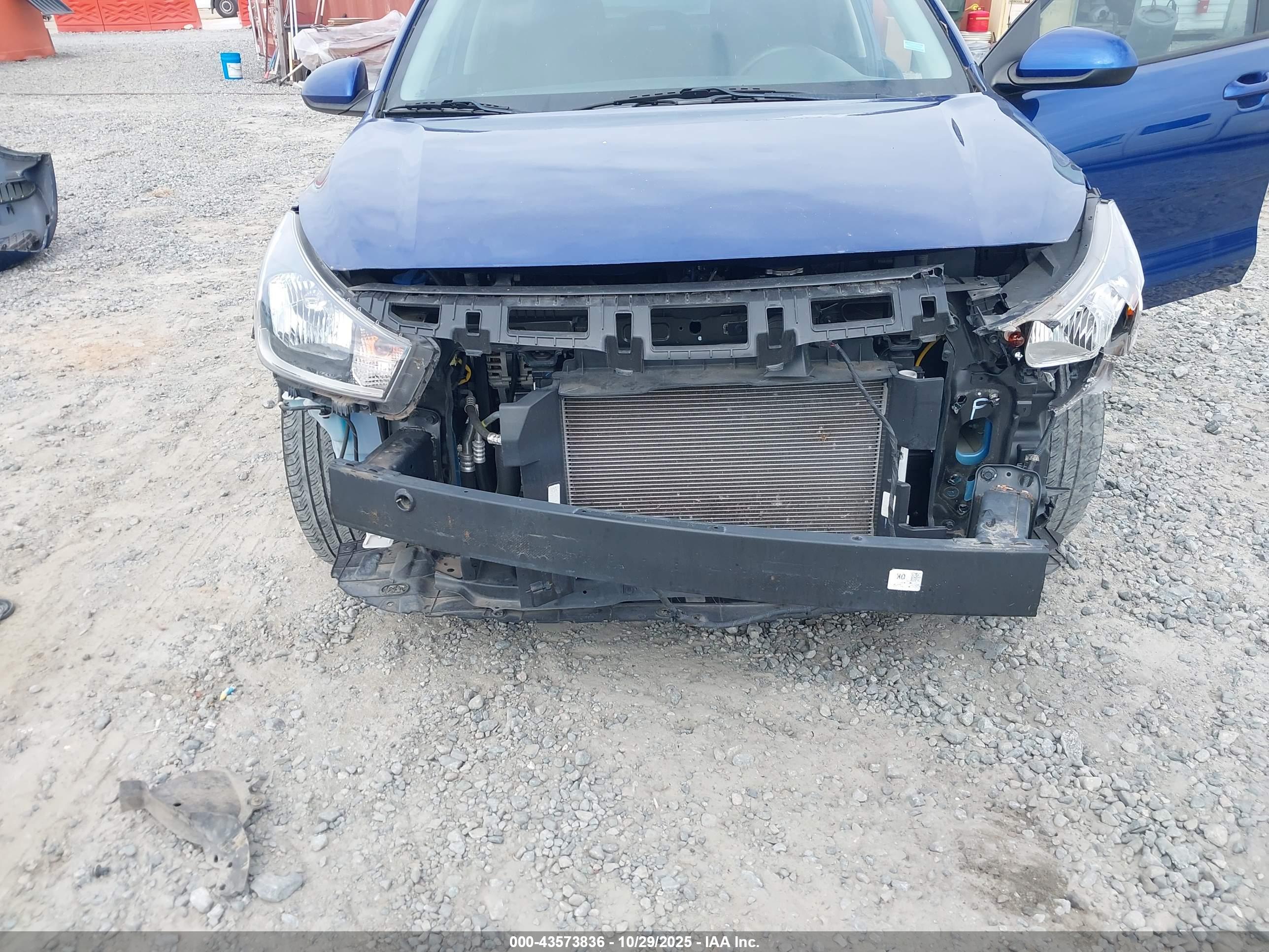 KIA RIO image 6