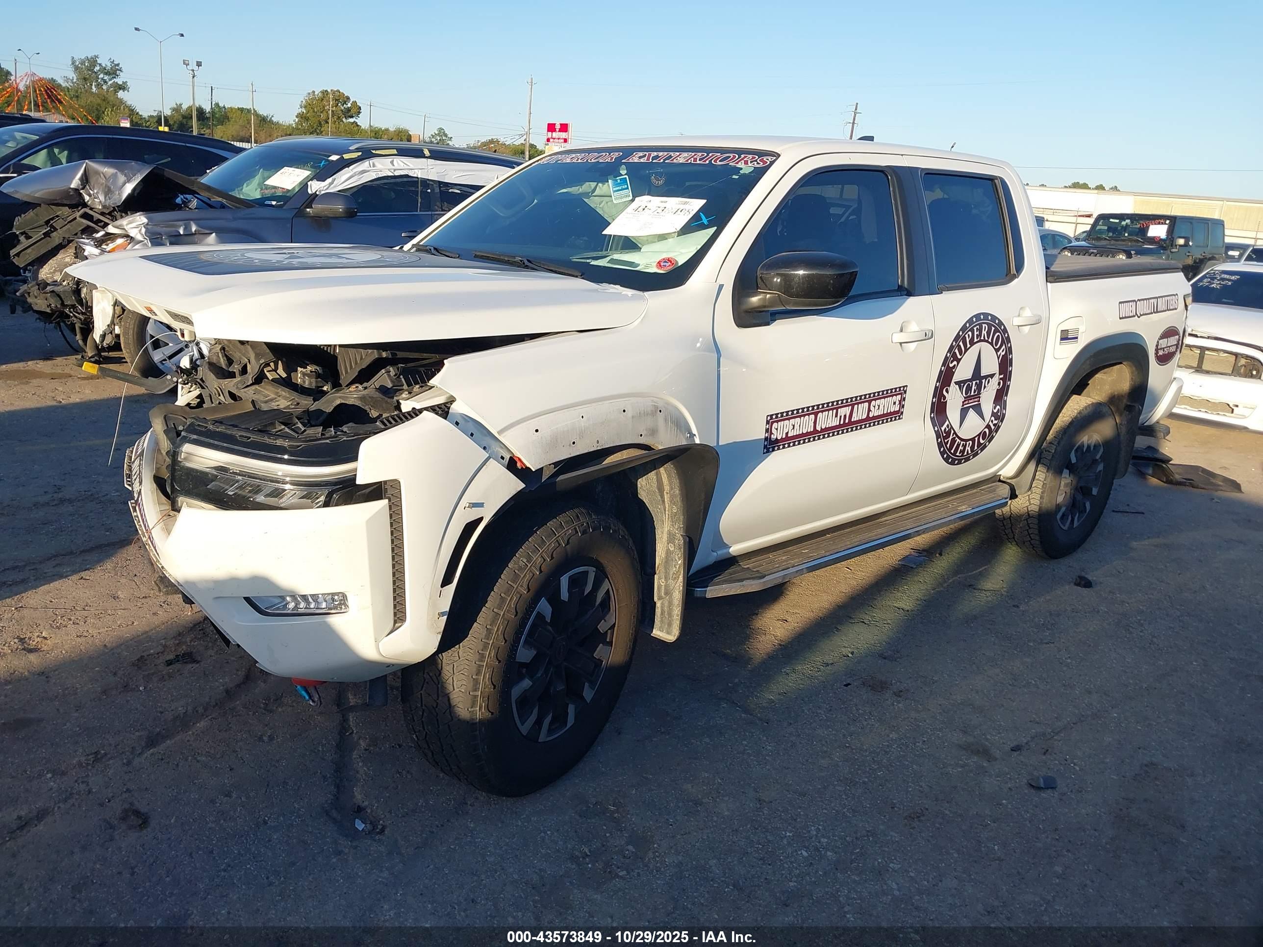 NISSAN FRONTIER image 2