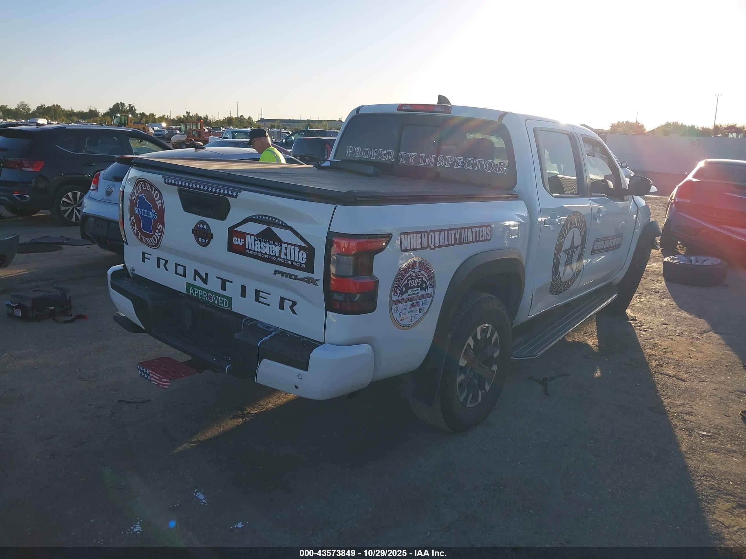 NISSAN FRONTIER image 4