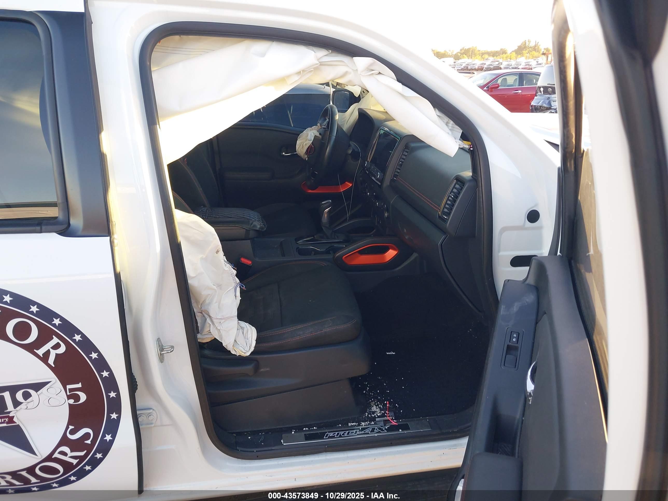 NISSAN FRONTIER image 5