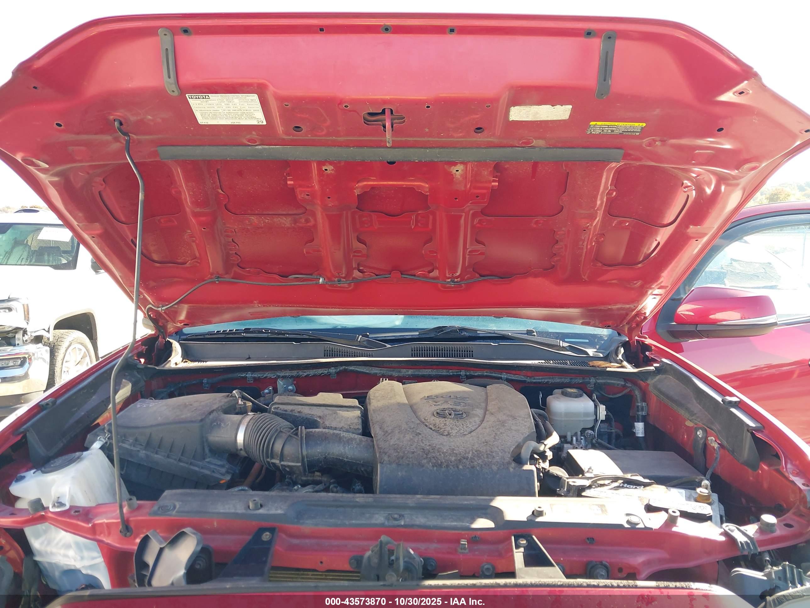 TOYOTA TACOMA image 10