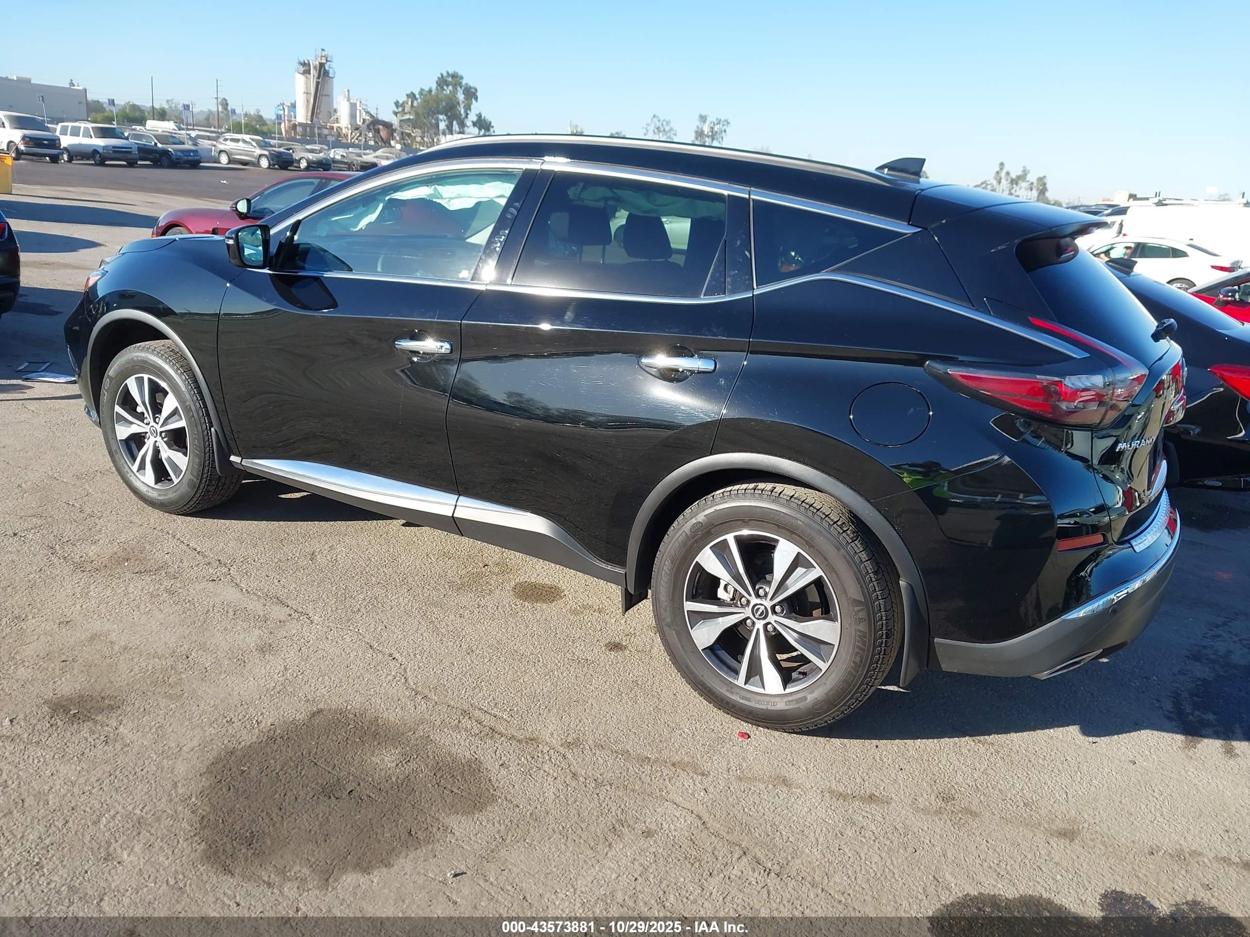 NISSAN MURANO image 3
