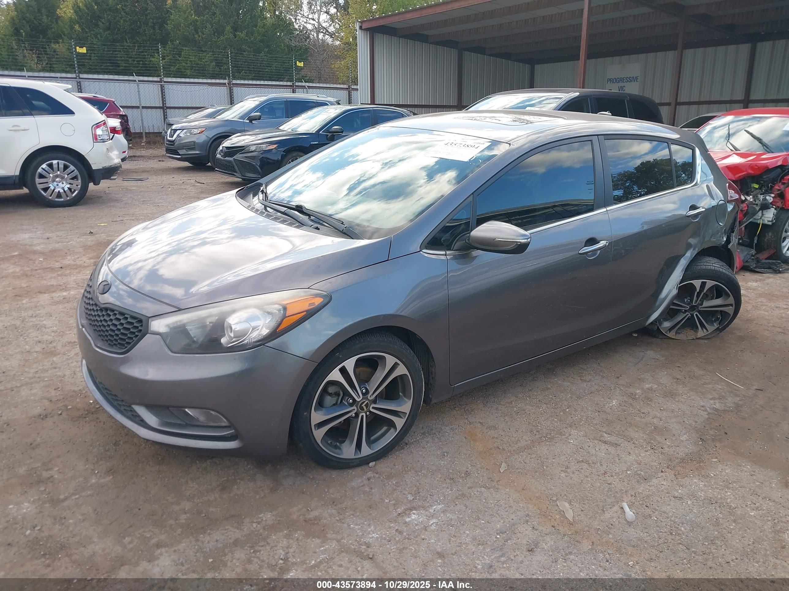 KIA FORTE image 2