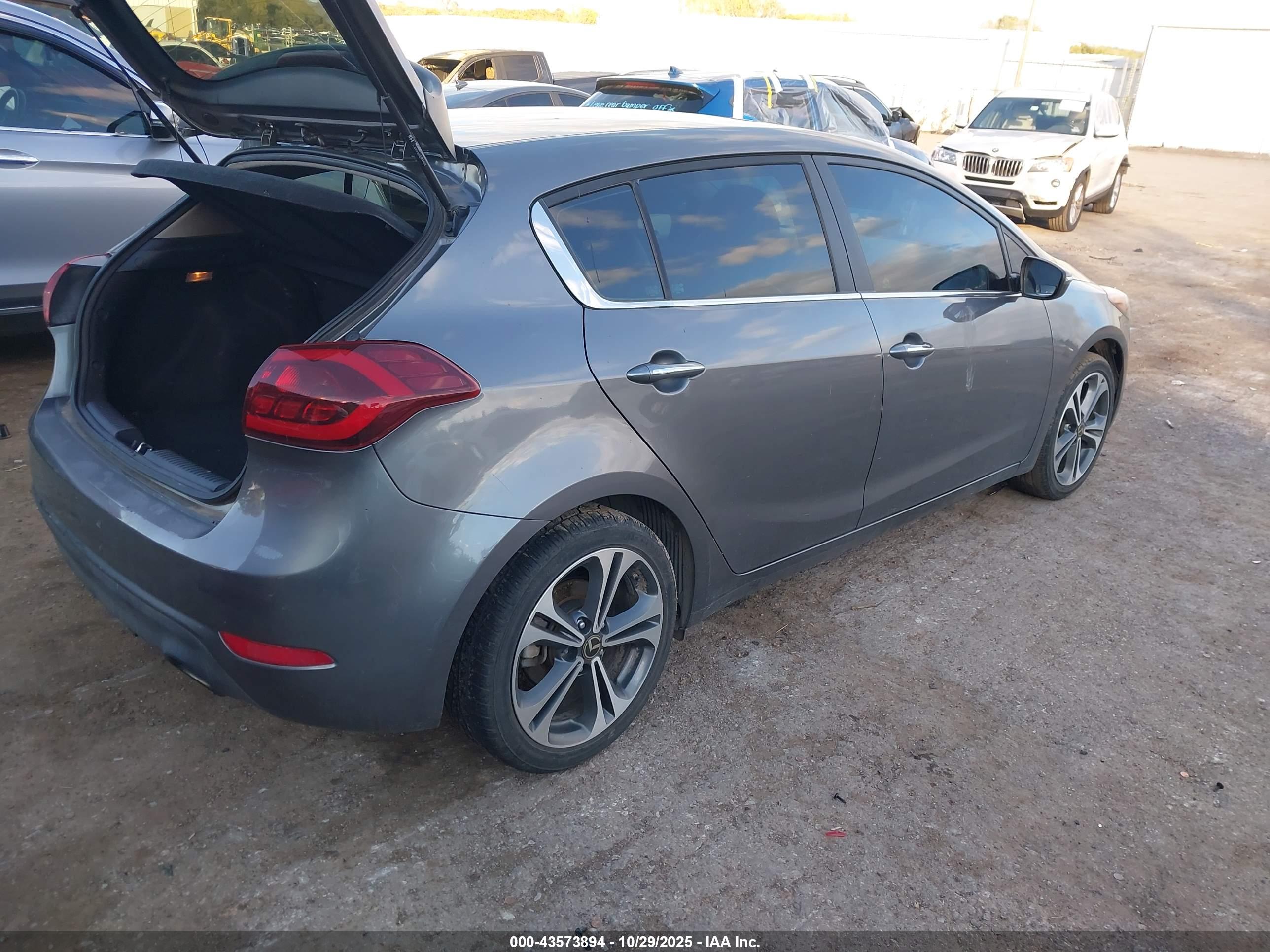 KIA FORTE image 4