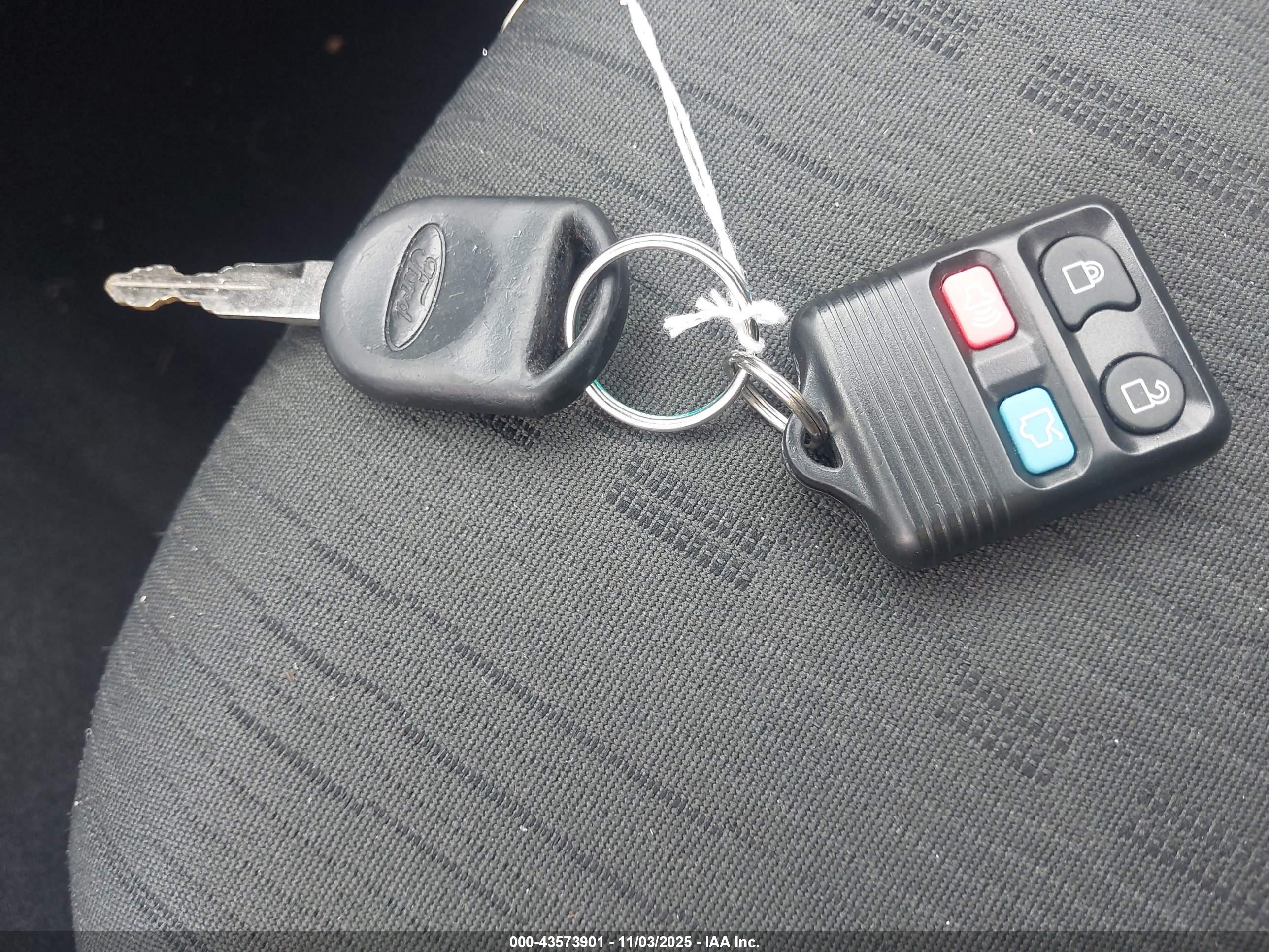 FORD FOCUS image 11