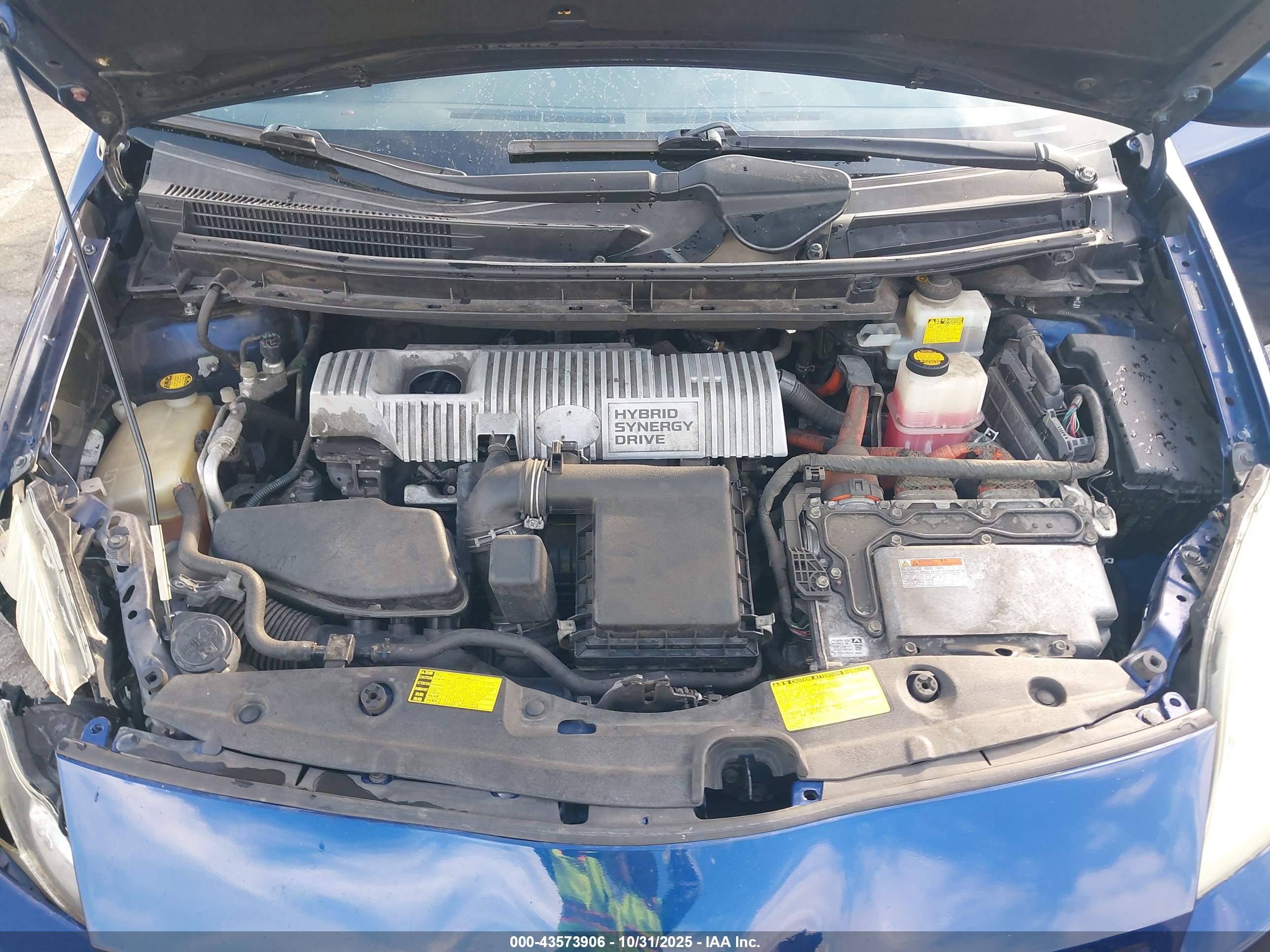 TOYOTA PRIUS image 10