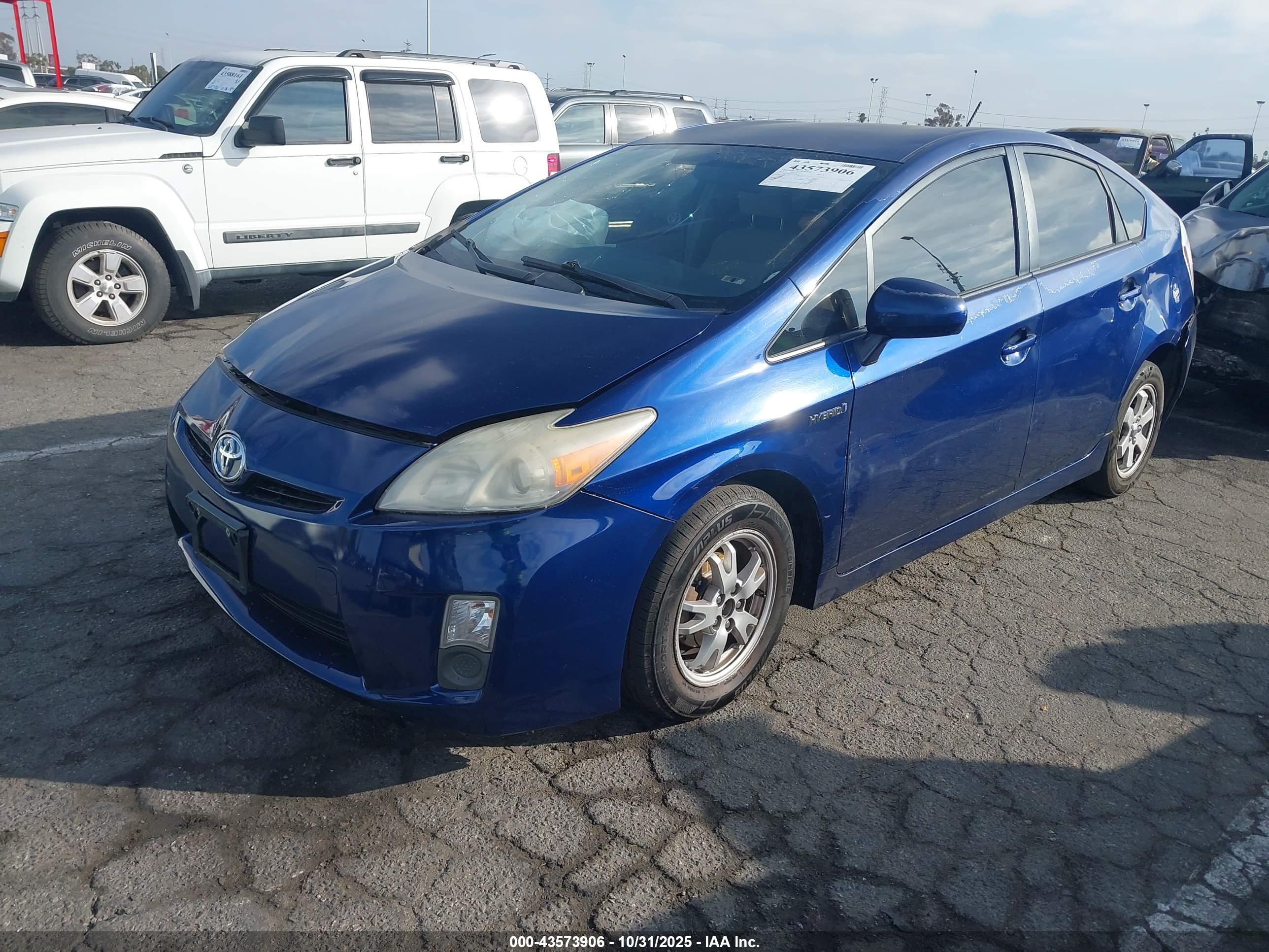 TOYOTA PRIUS image 2