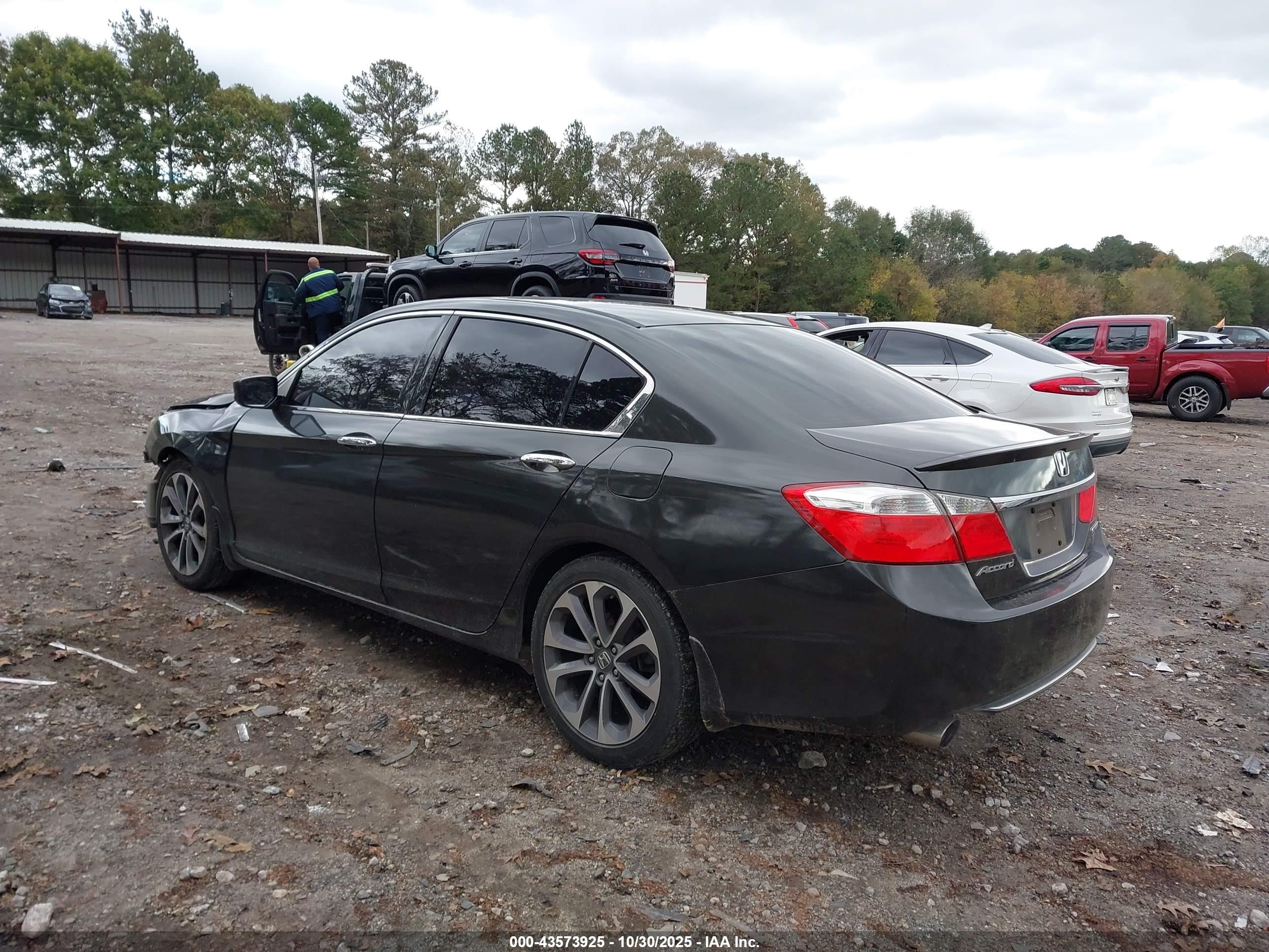 HONDA ACCORD image 3