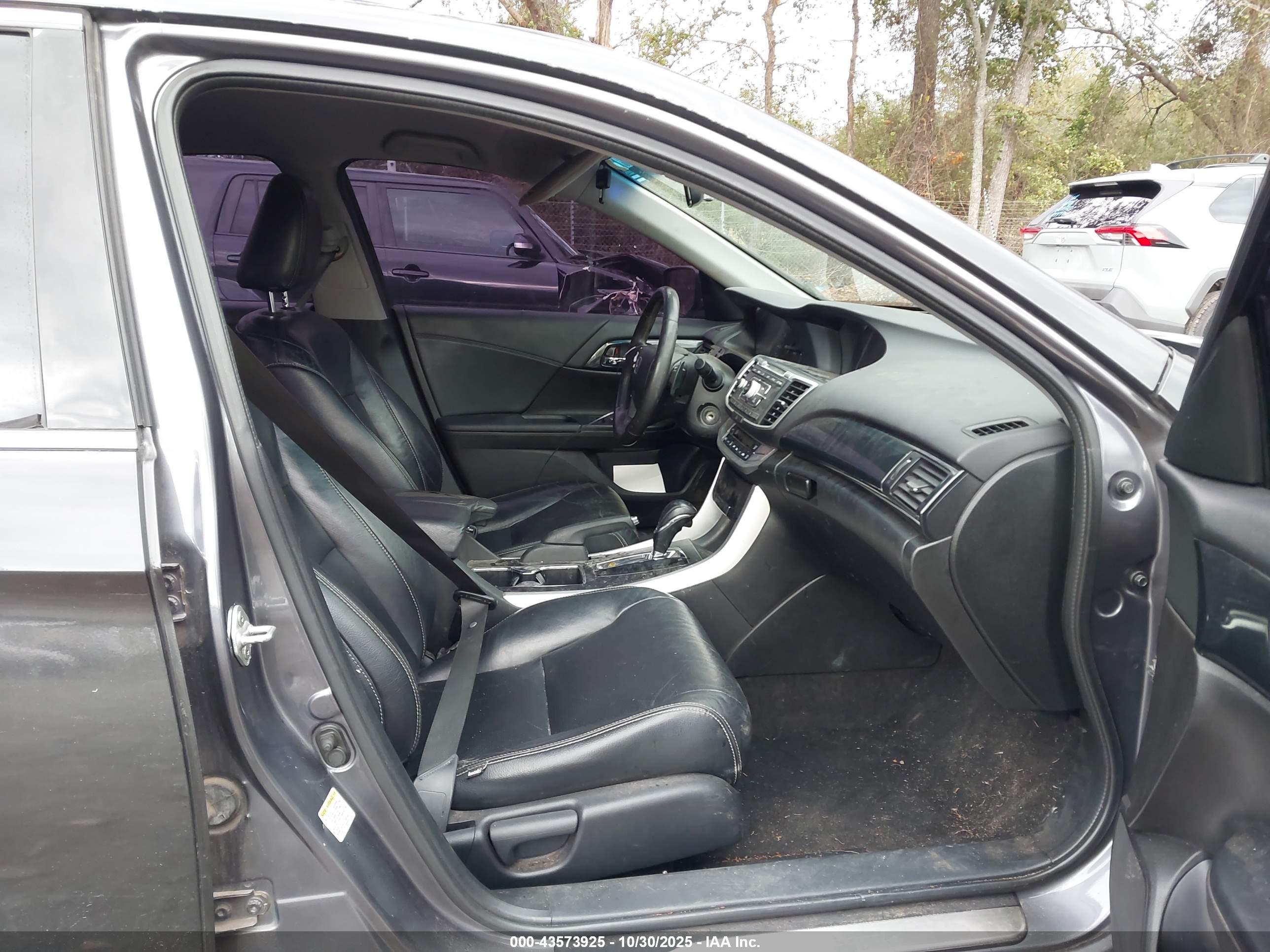 HONDA ACCORD image 5