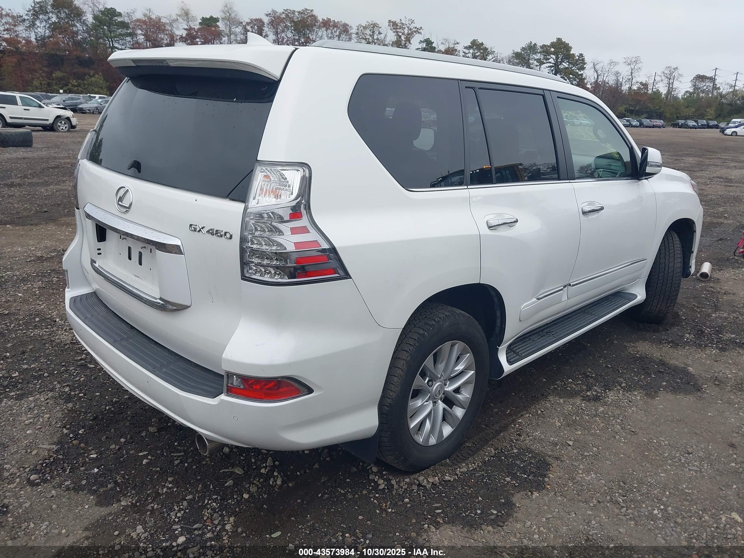 LEXUS GX image 4