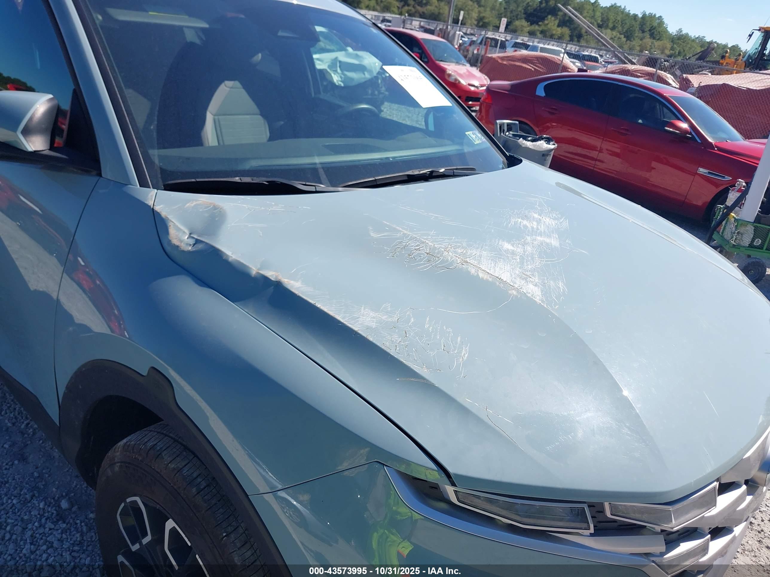 HYUNDAI SANTA image 6