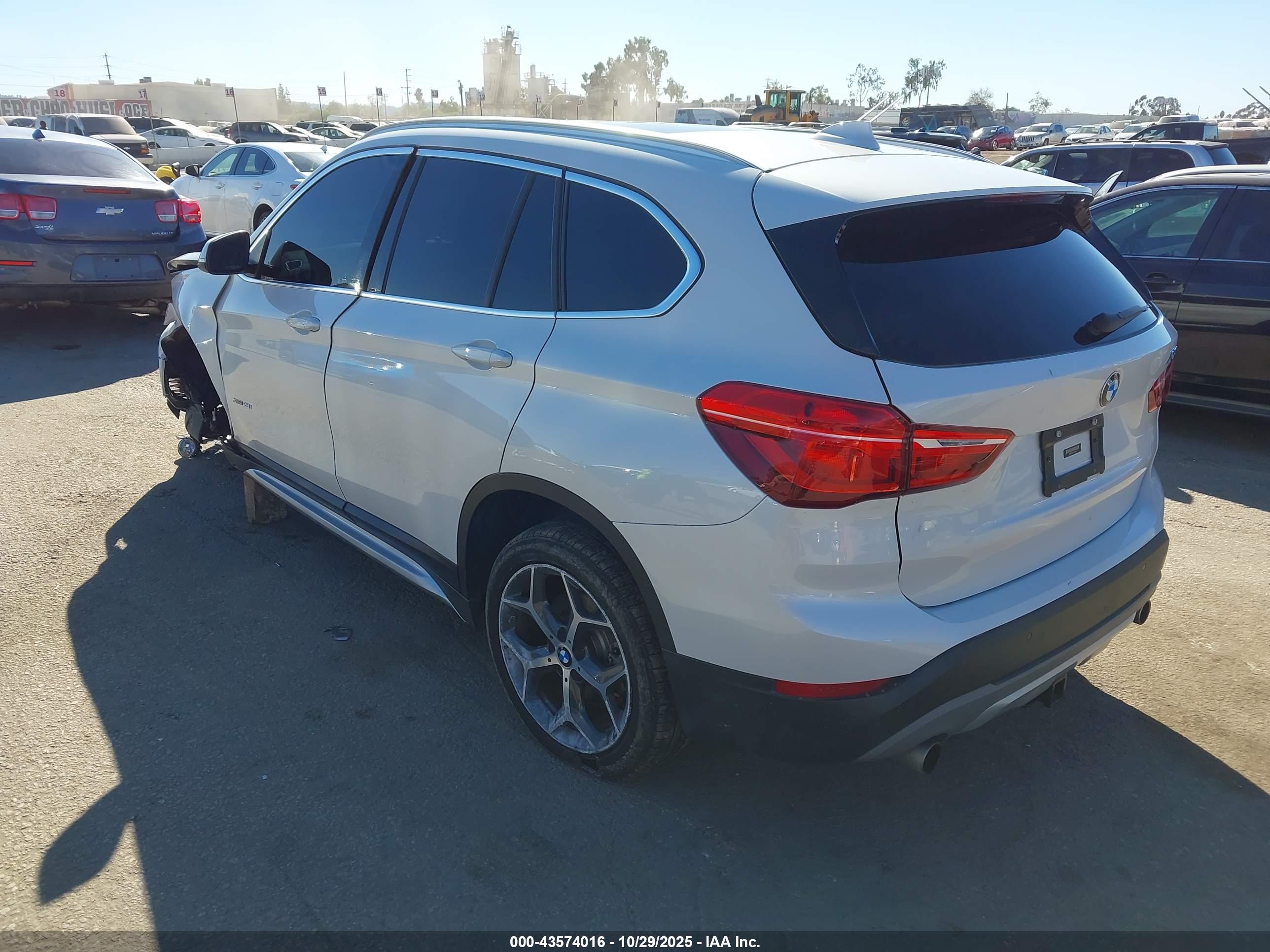 BMW X1 image 3