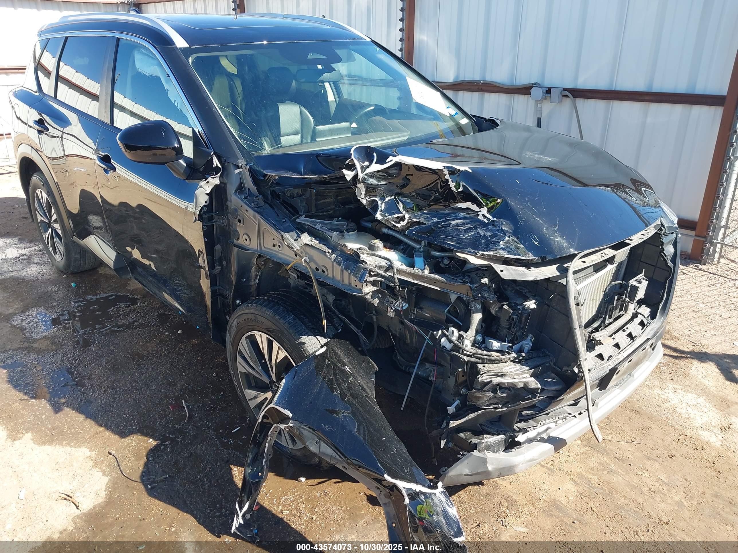 NISSAN ROGUE image 6