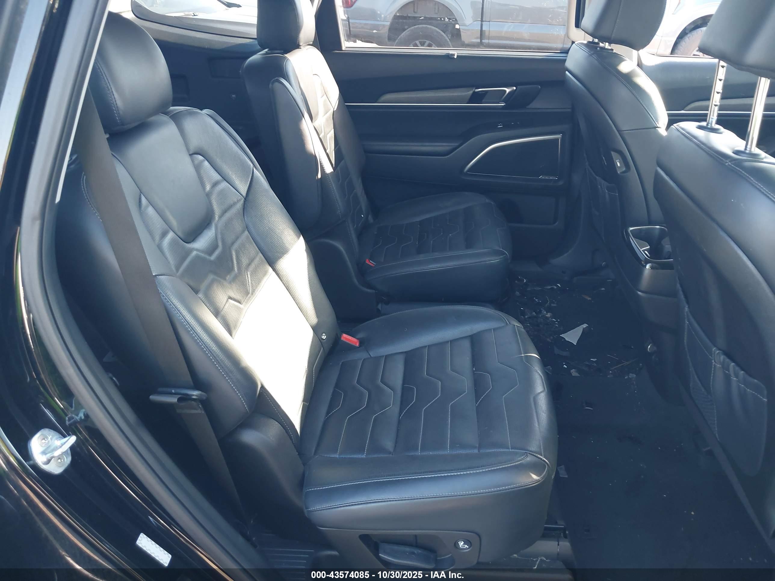 KIA TELLURIDE image 8