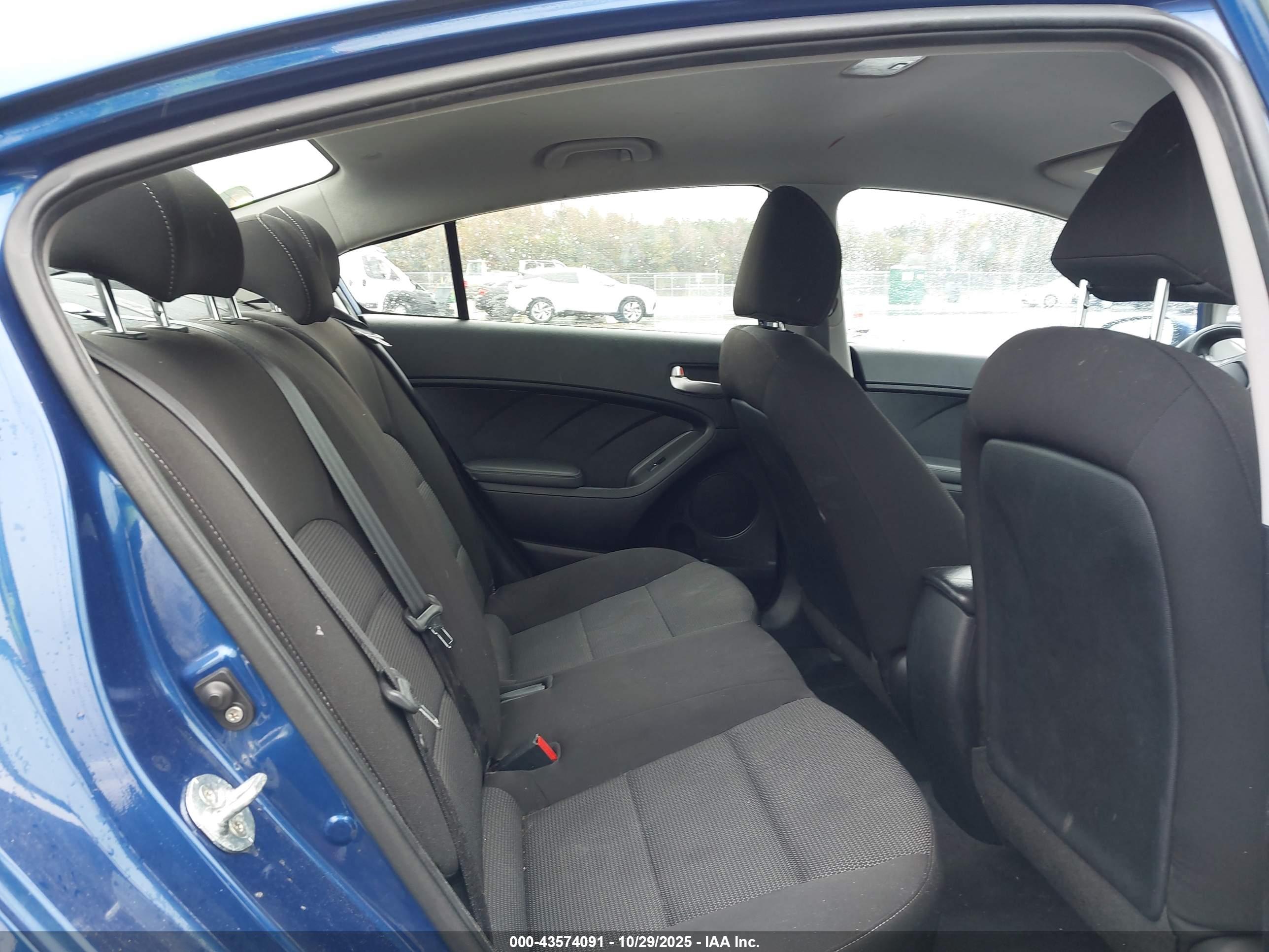 KIA FORTE image 8