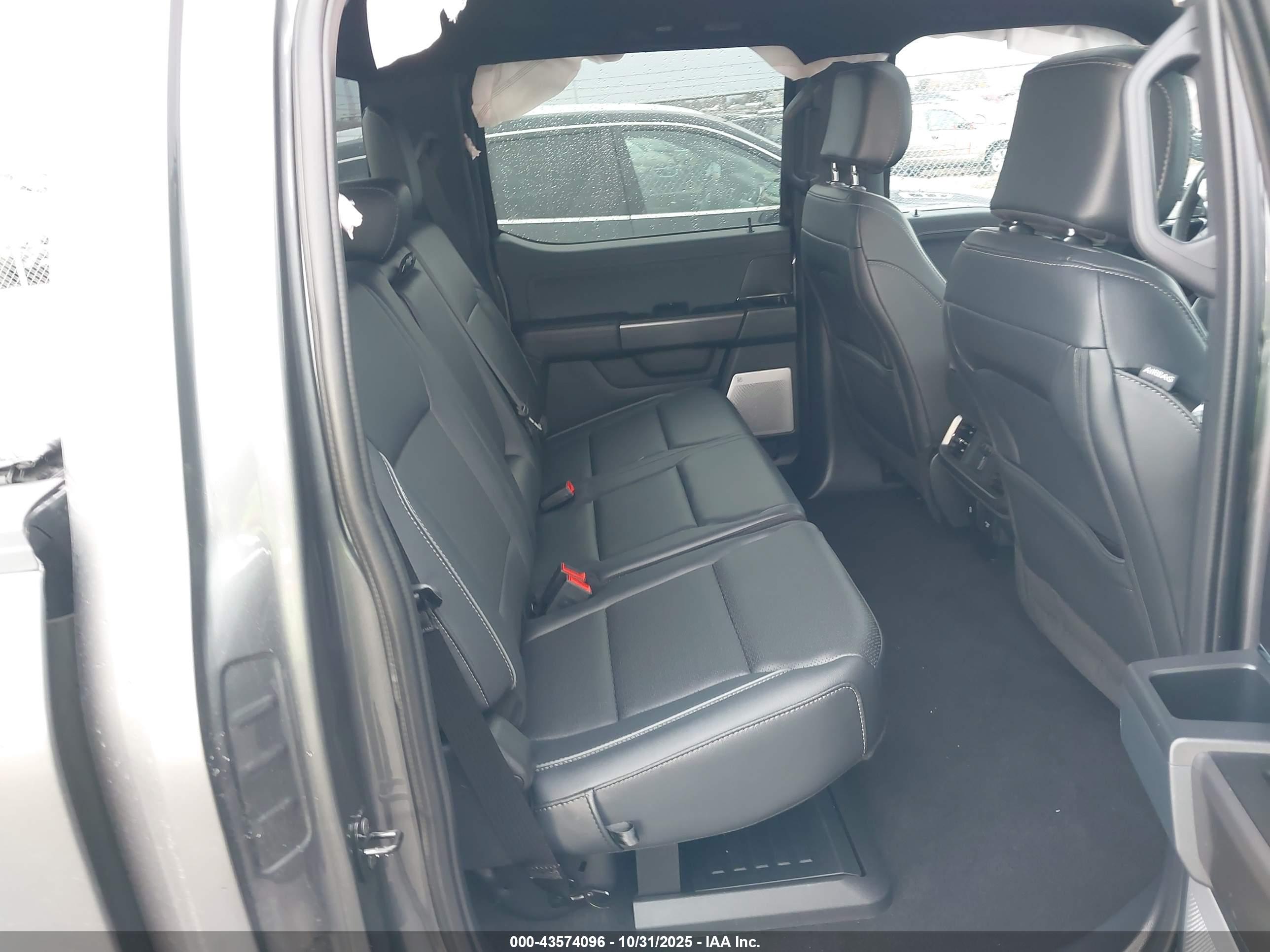 FORD F-150 image 8