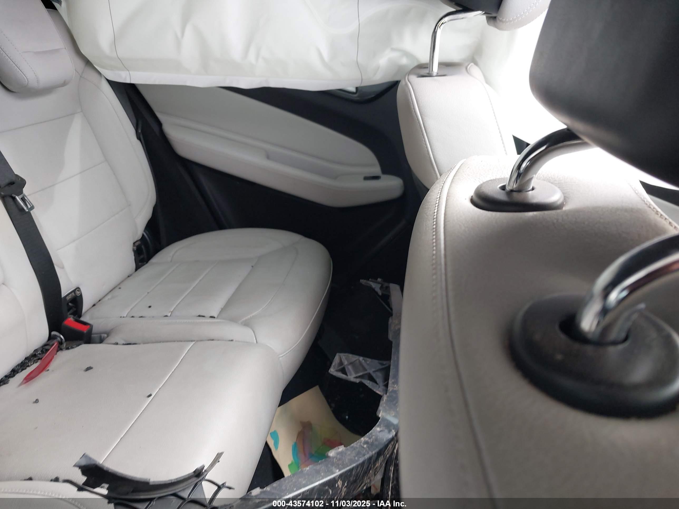 MERCEDES-BENZ GLE image 8