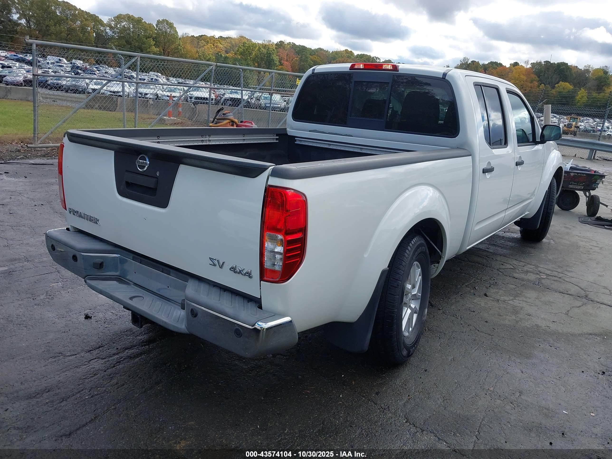 NISSAN FRONTIER image 4