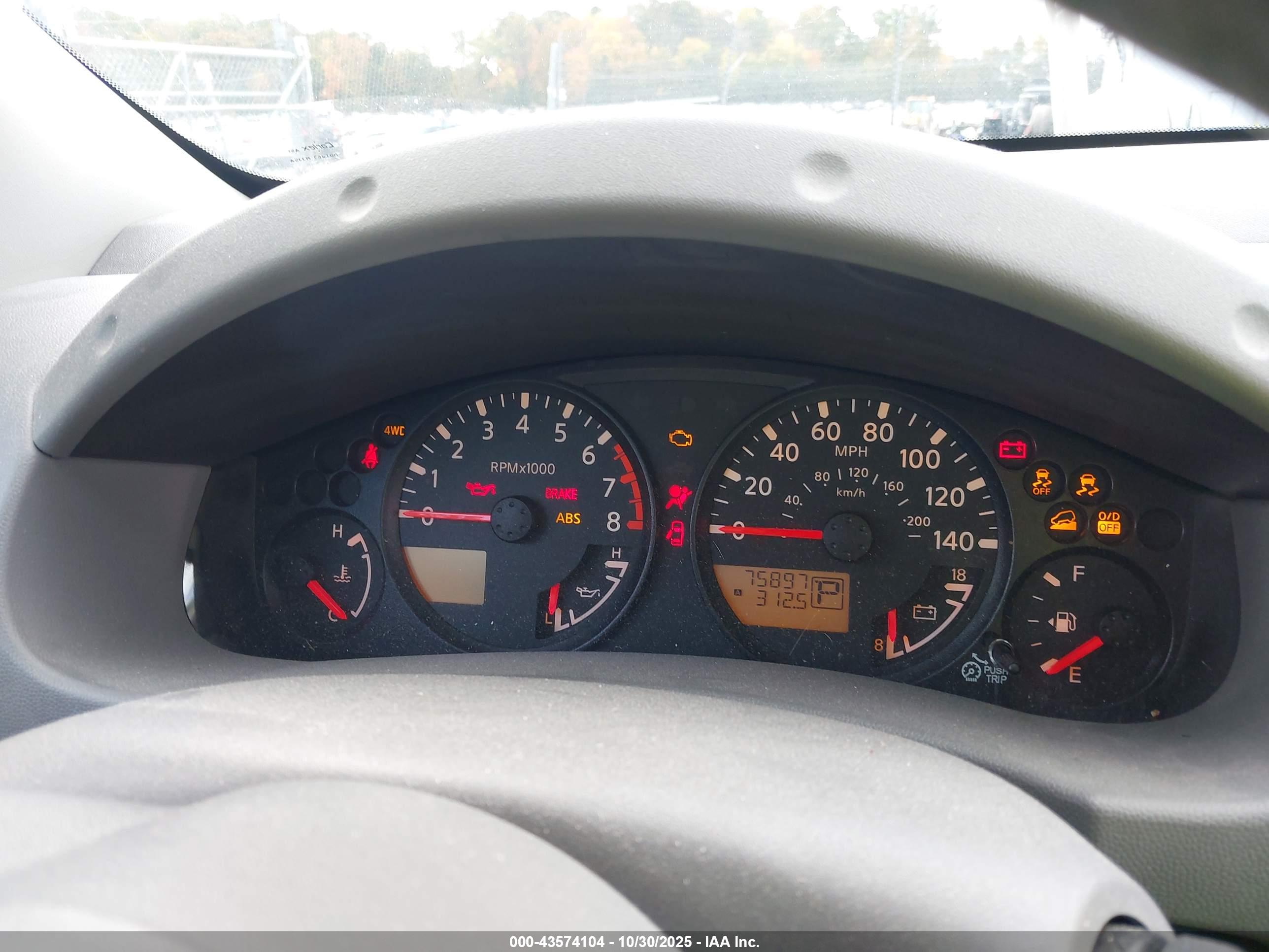 NISSAN FRONTIER image 7