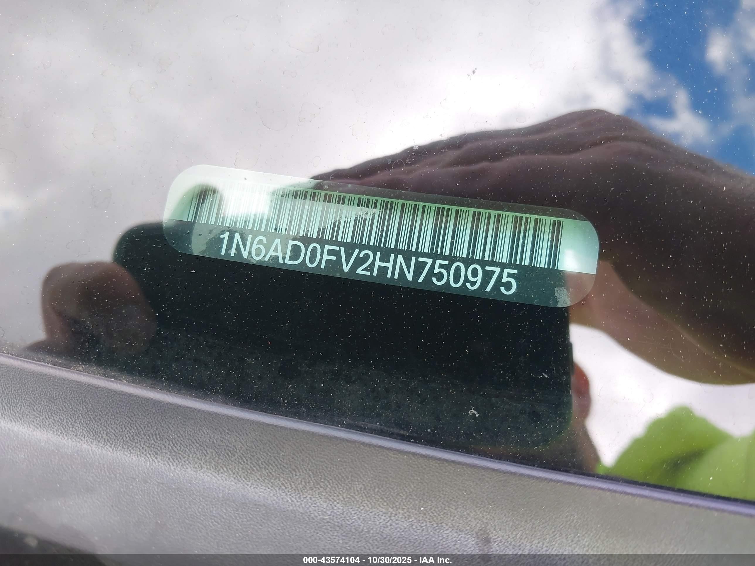 NISSAN FRONTIER image 9