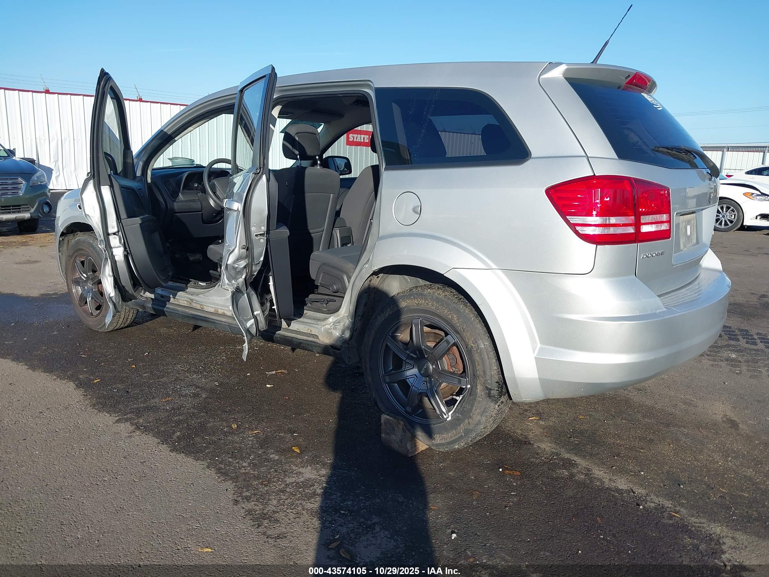 DODGE JOURNEY image 3