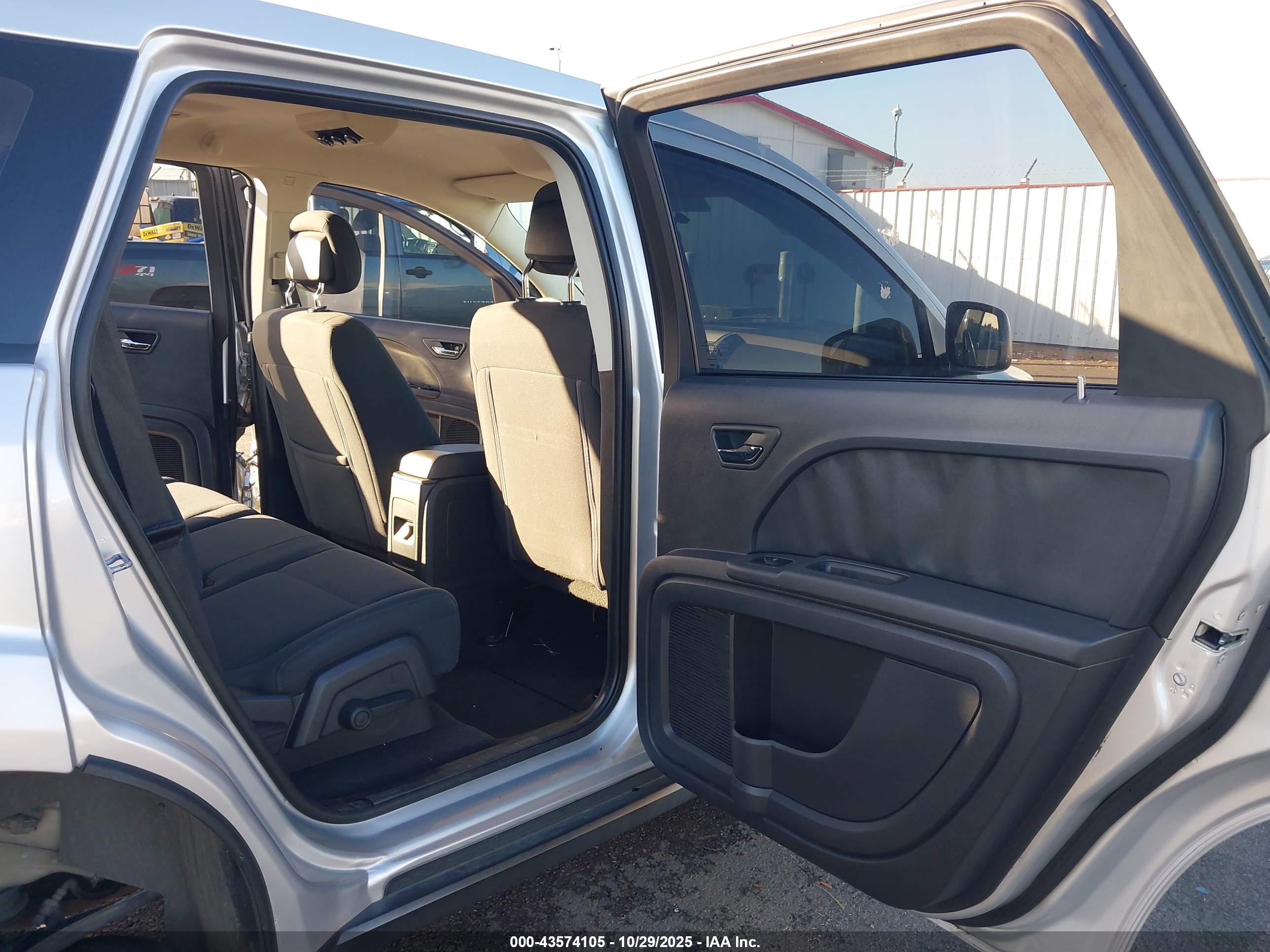 DODGE JOURNEY image 8