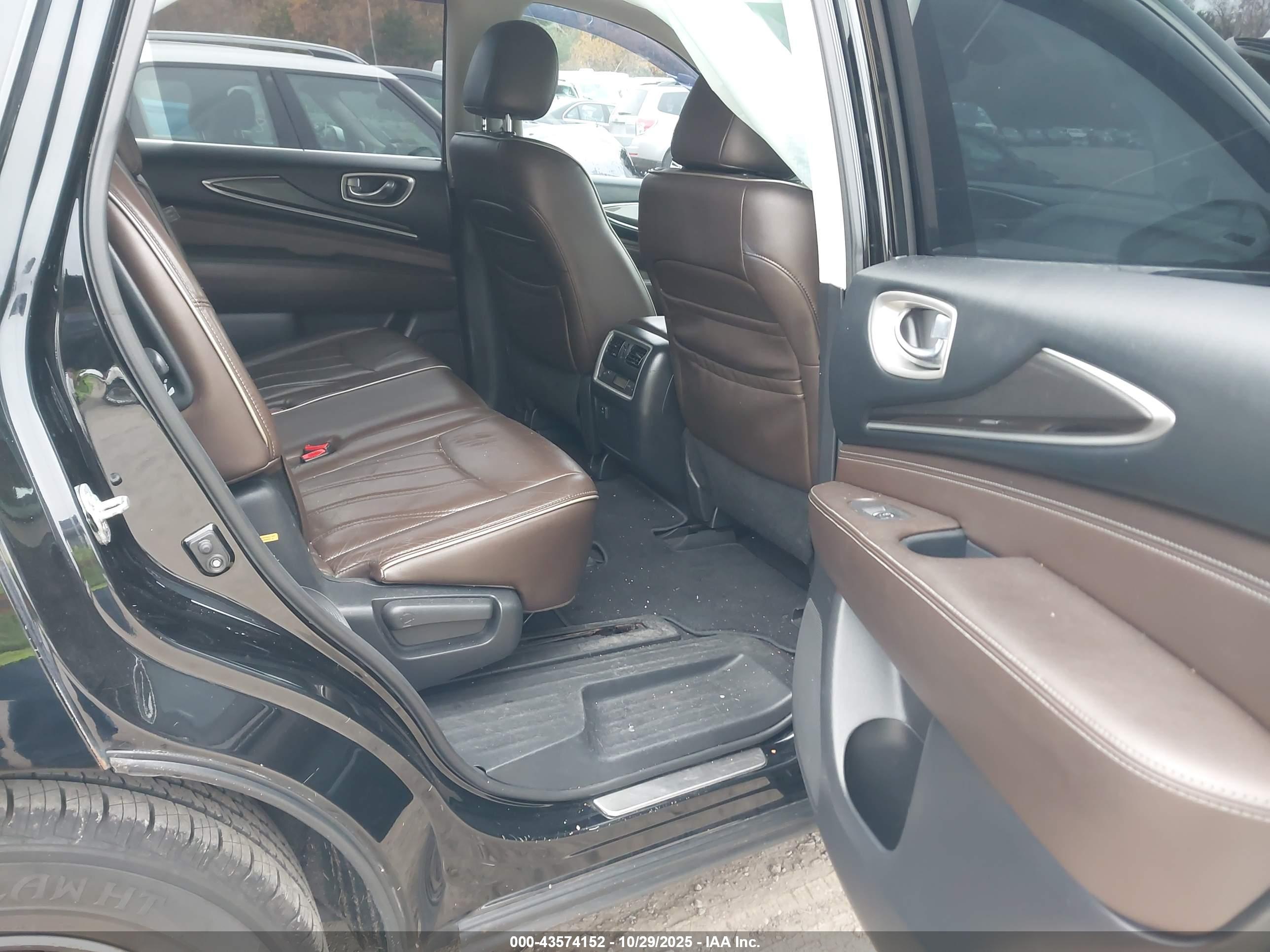 INFINITI QX60 image 8