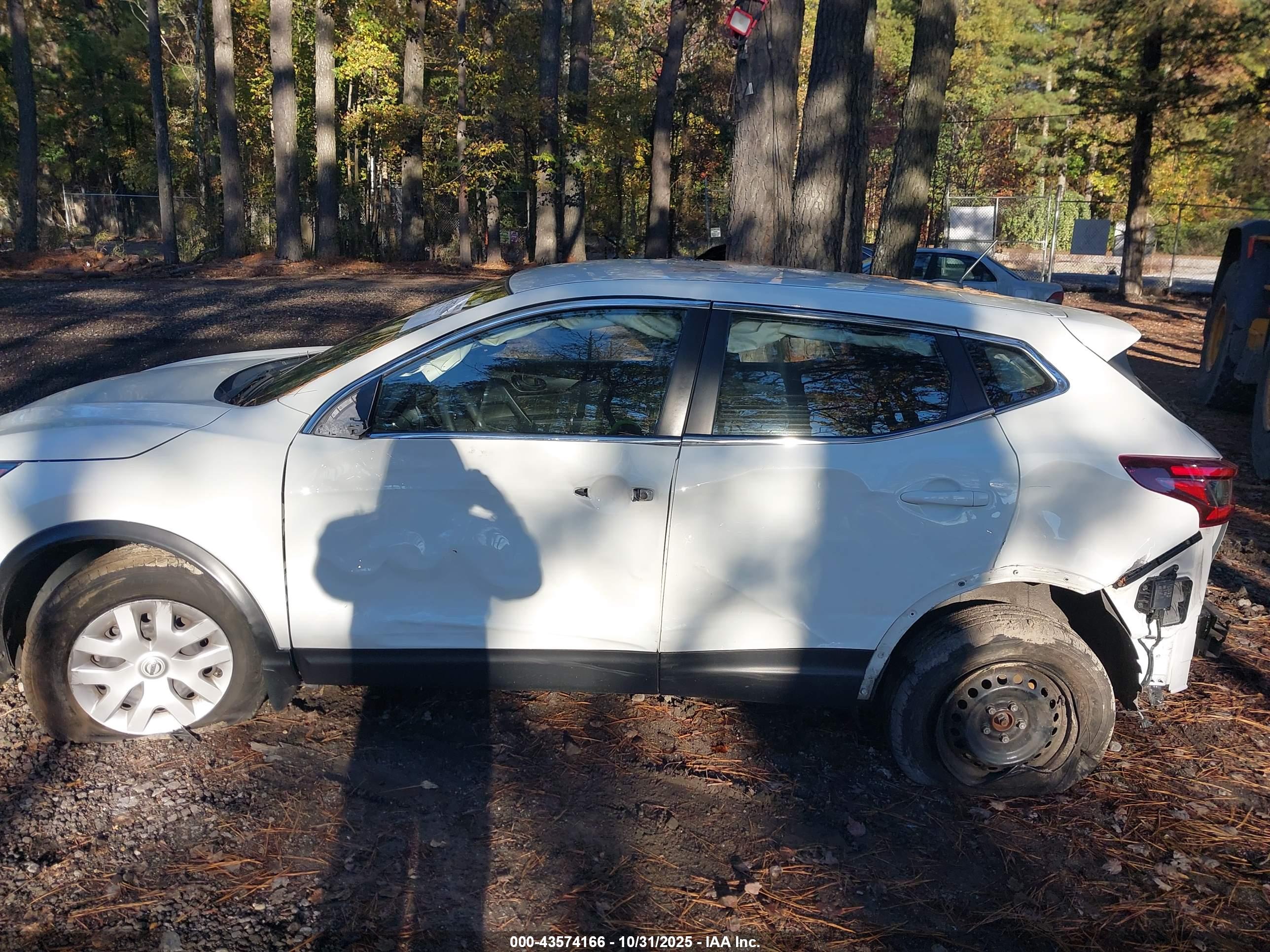 NISSAN ROGUE image 6
