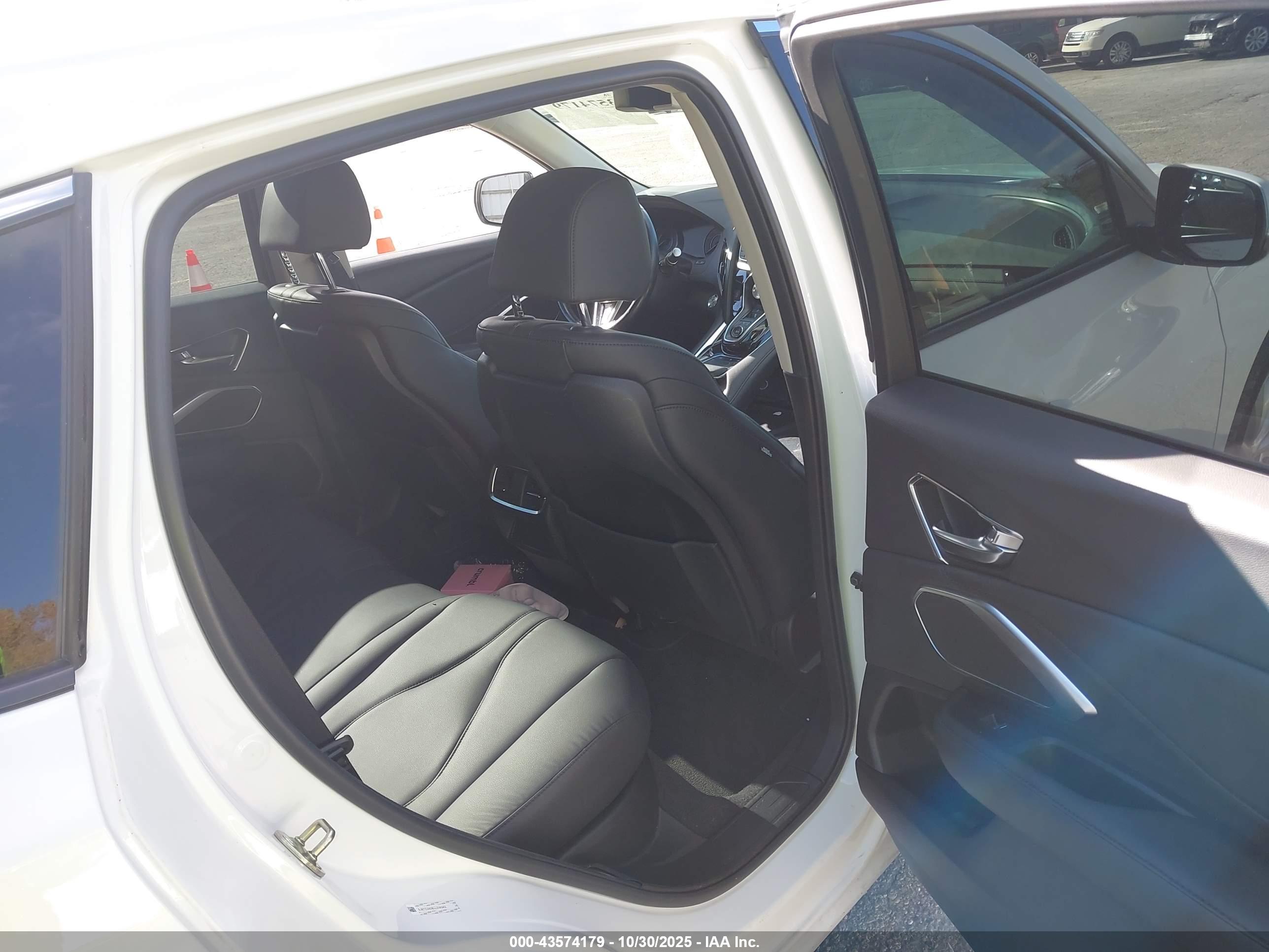 ACURA RDX image 8