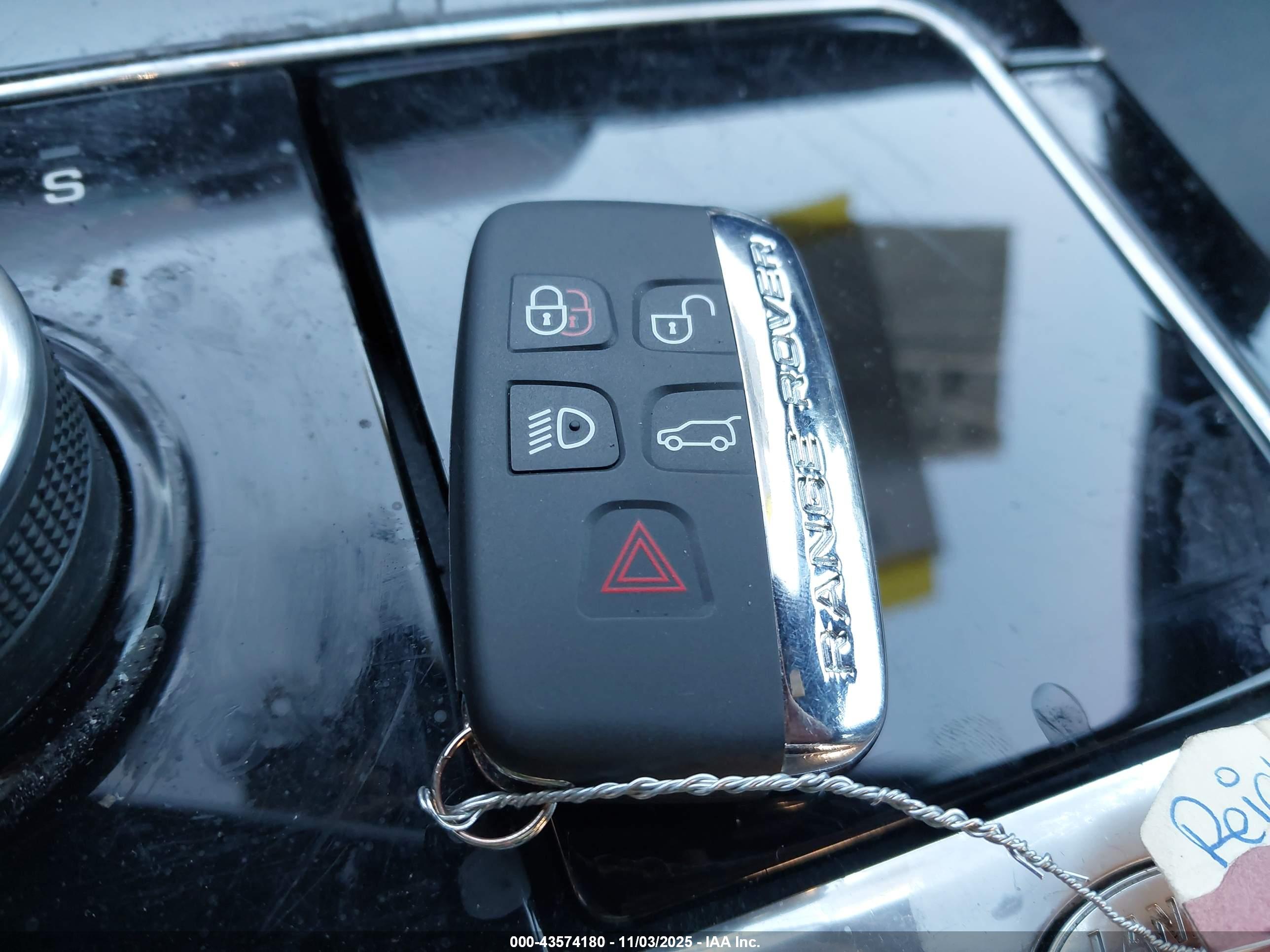 LAND ROVER image 11