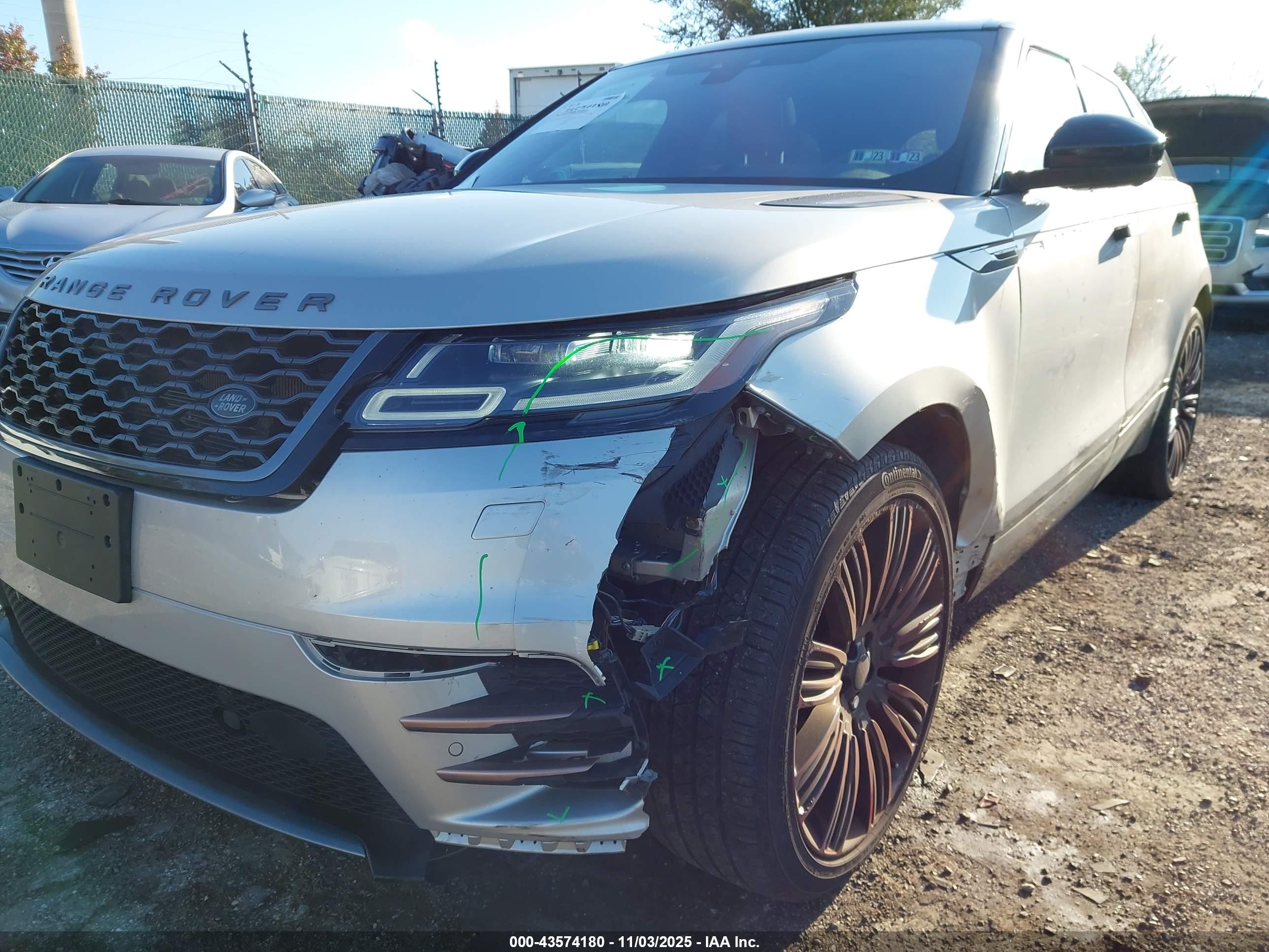 LAND ROVER image 6