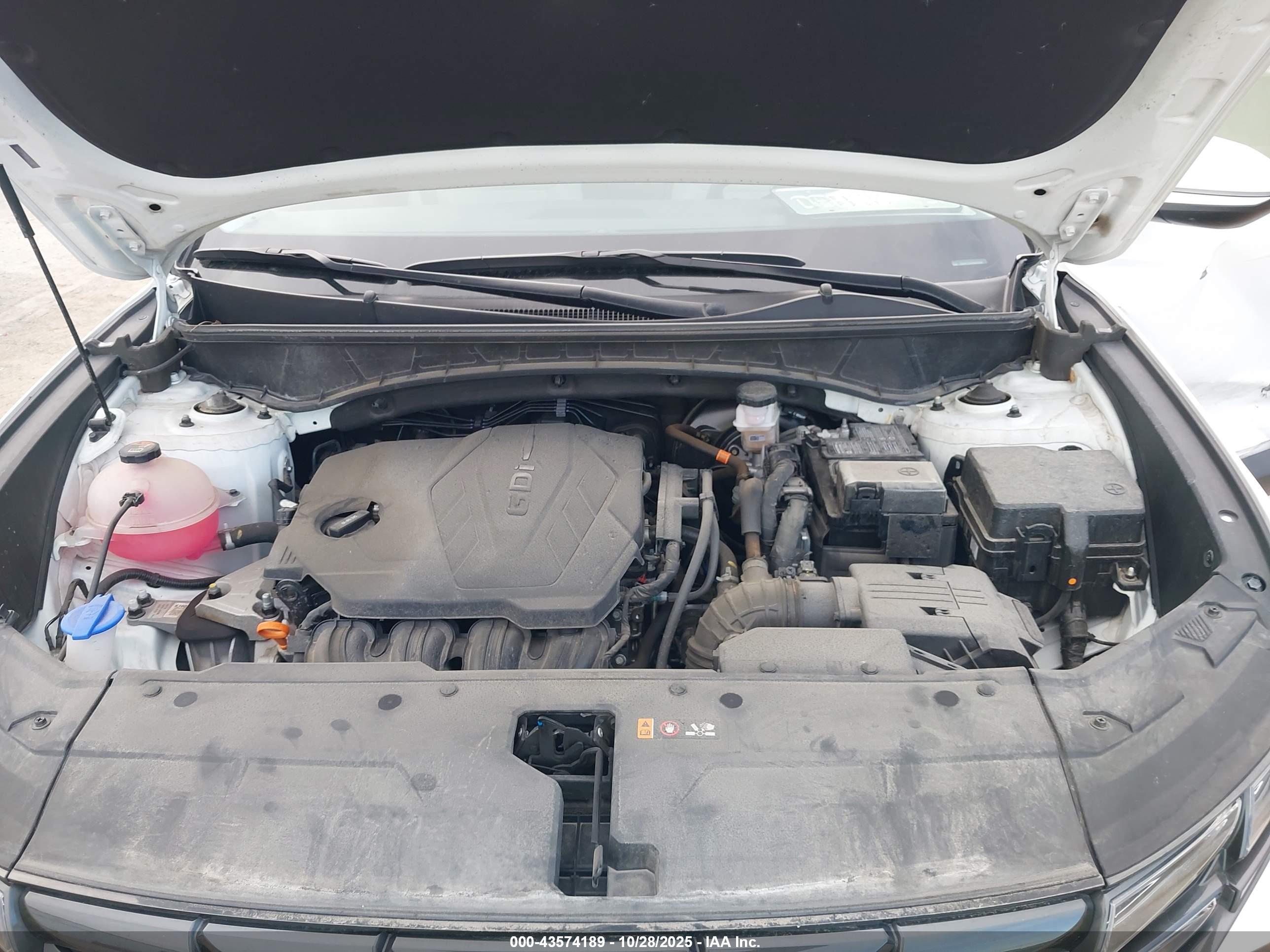 HYUNDAI TUCSON image 10