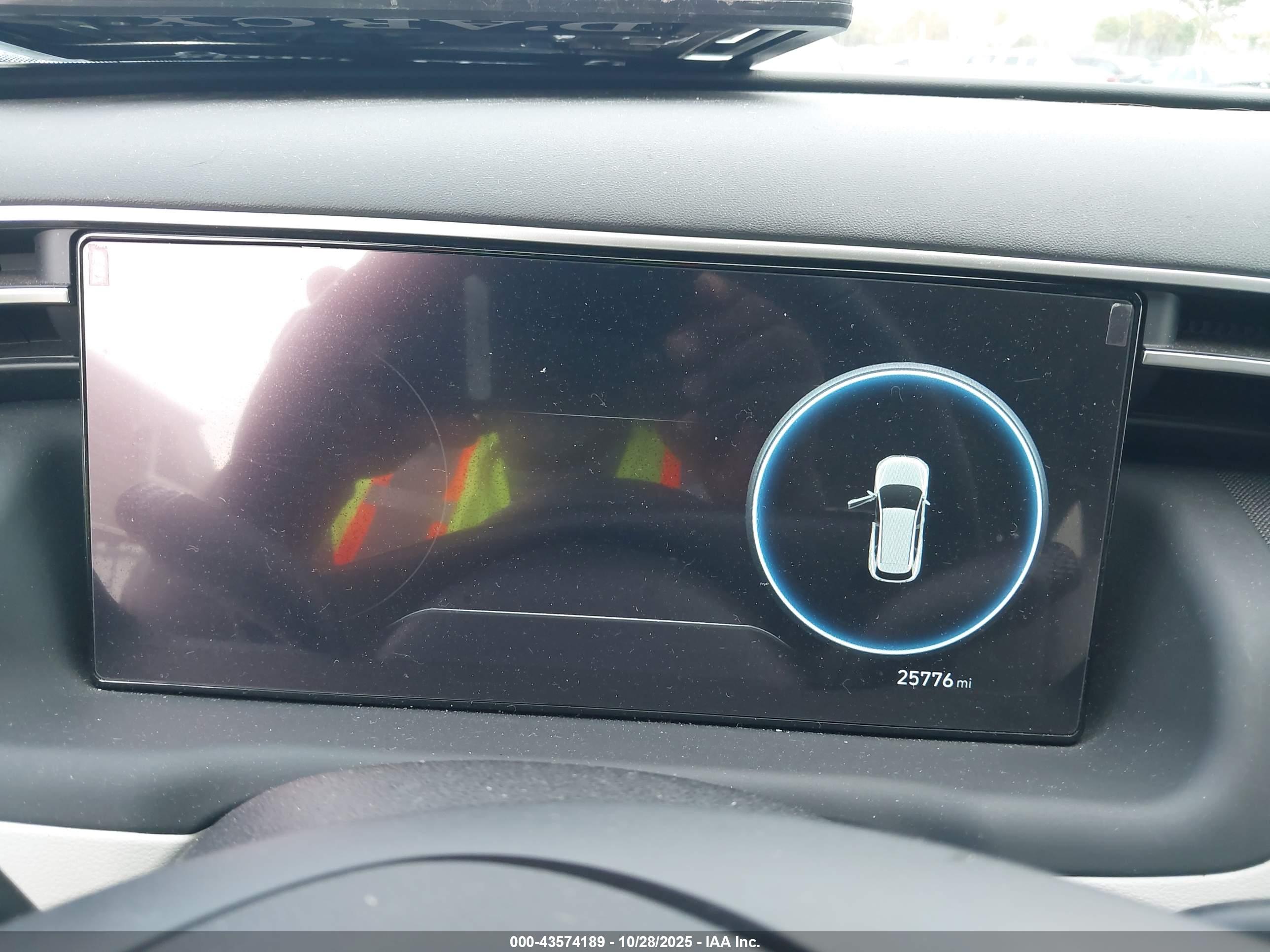 HYUNDAI TUCSON image 7
