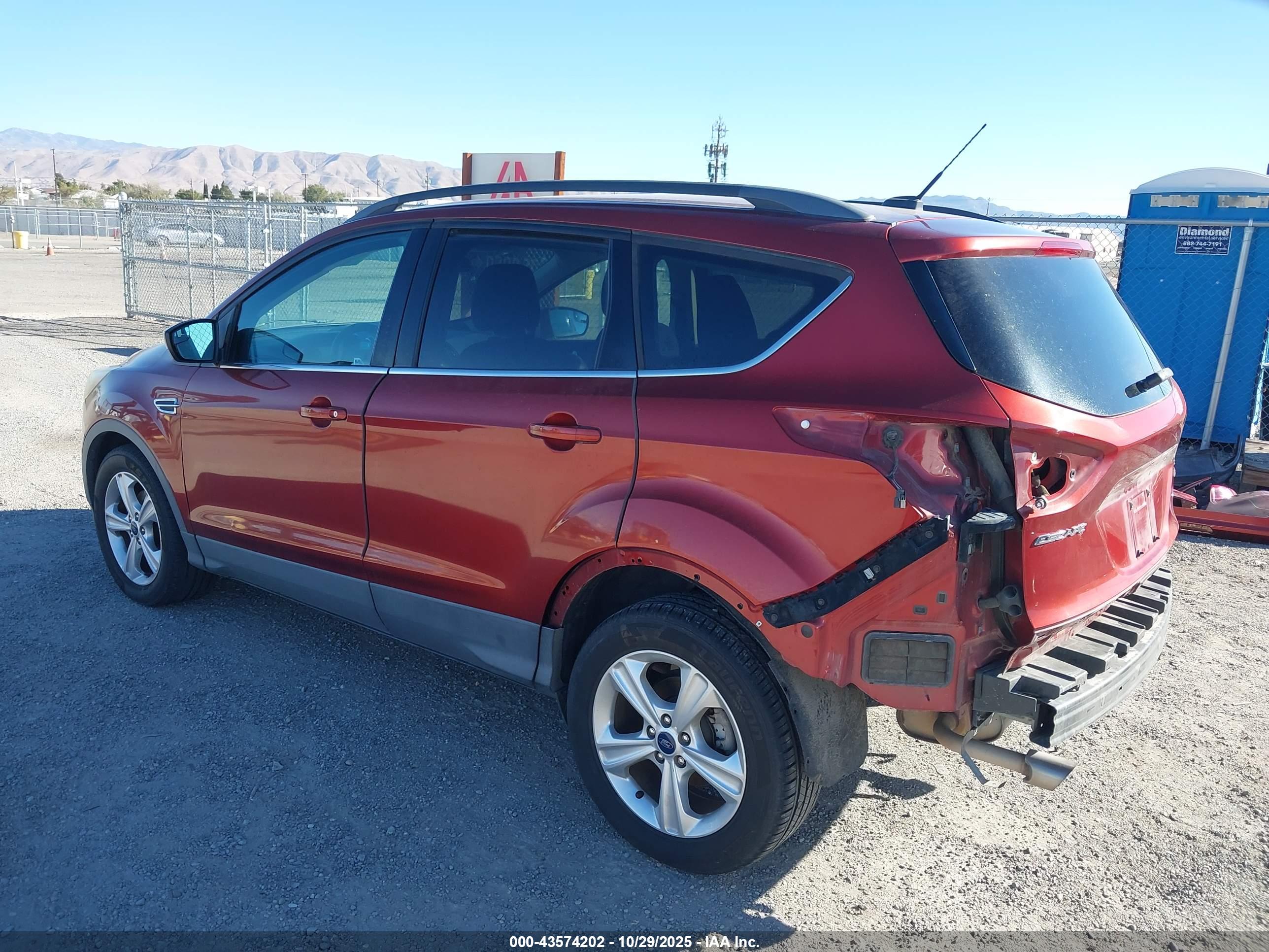 FORD ESCAPE image 3