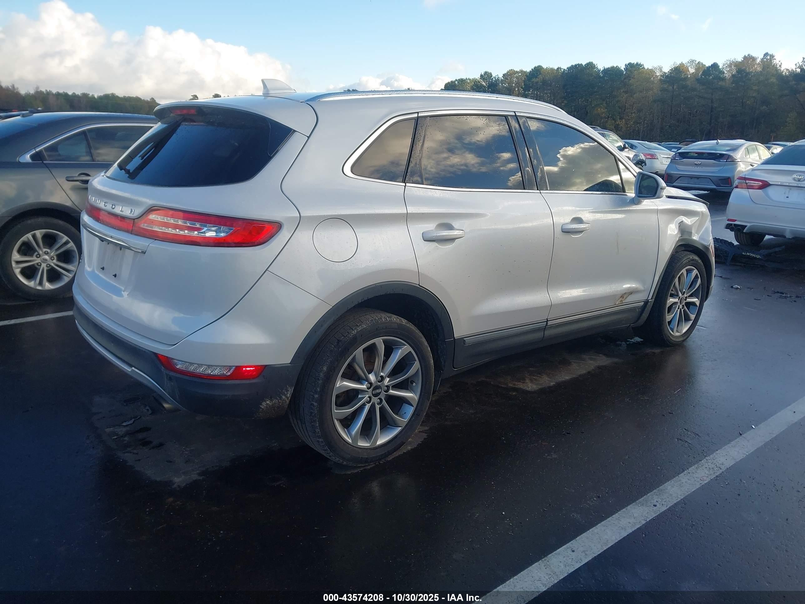 LINCOLN MKC image 4