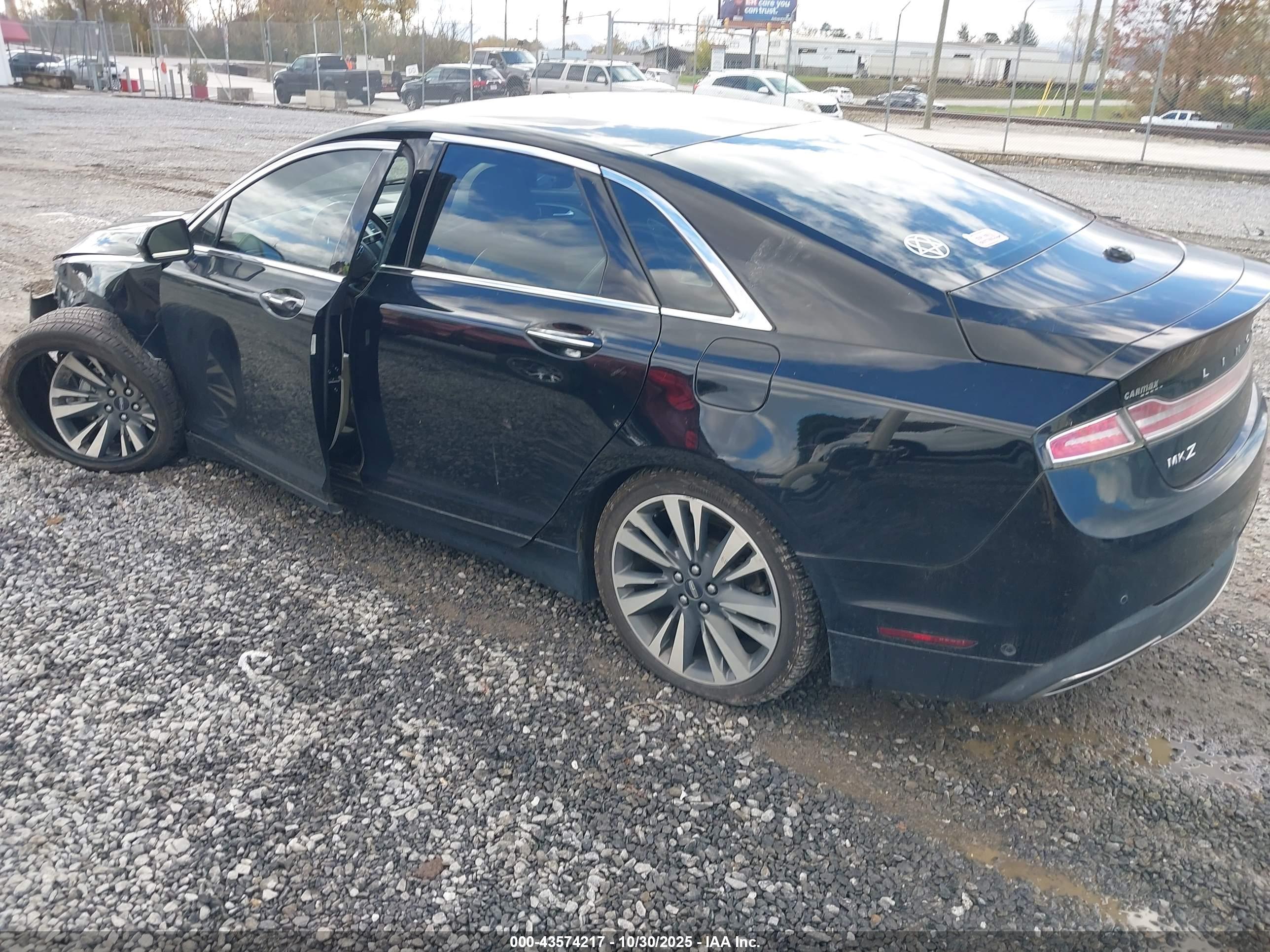 LINCOLN MKZ image 3