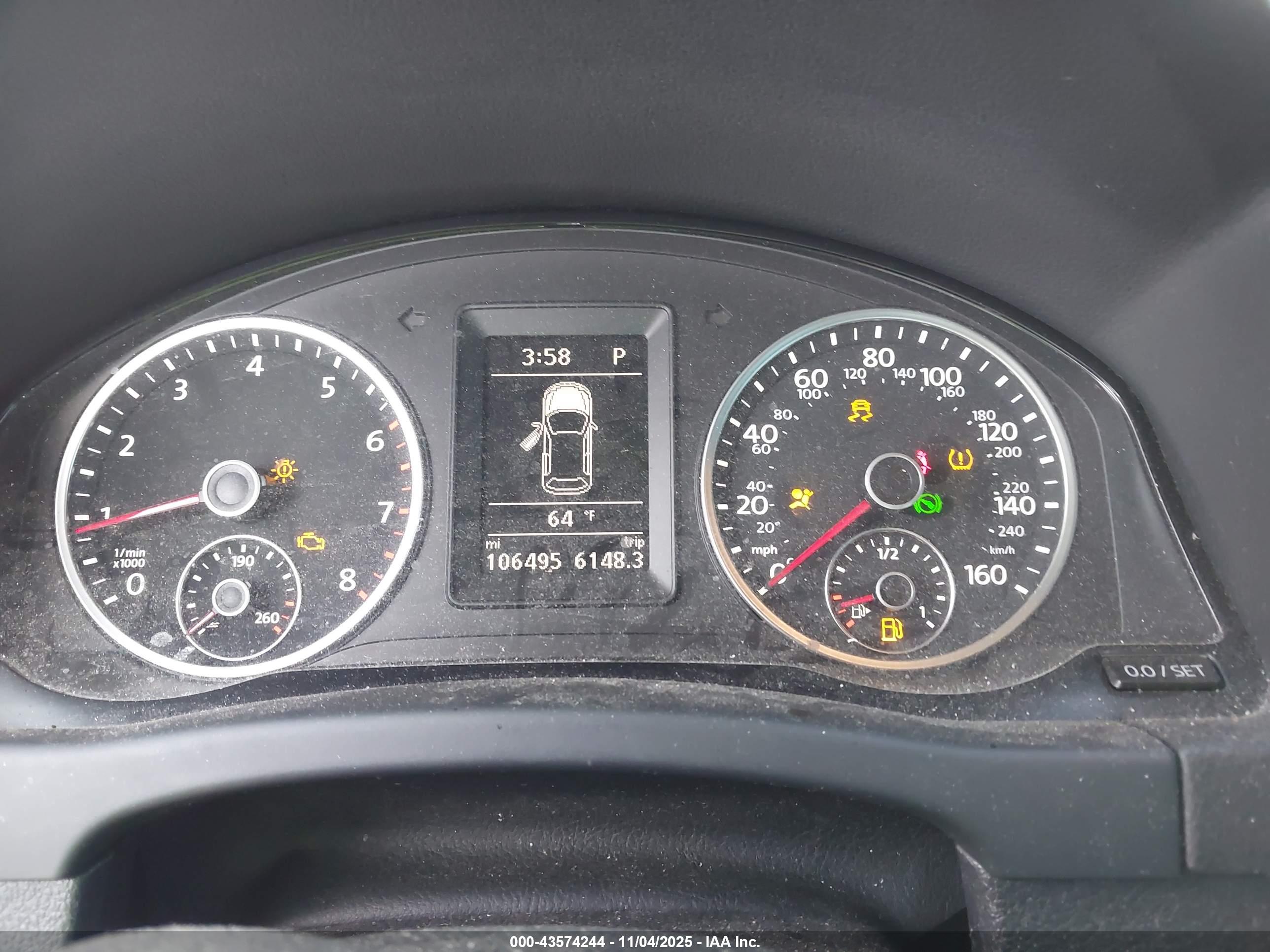 VOLKSWAGEN TIGUAN image 7