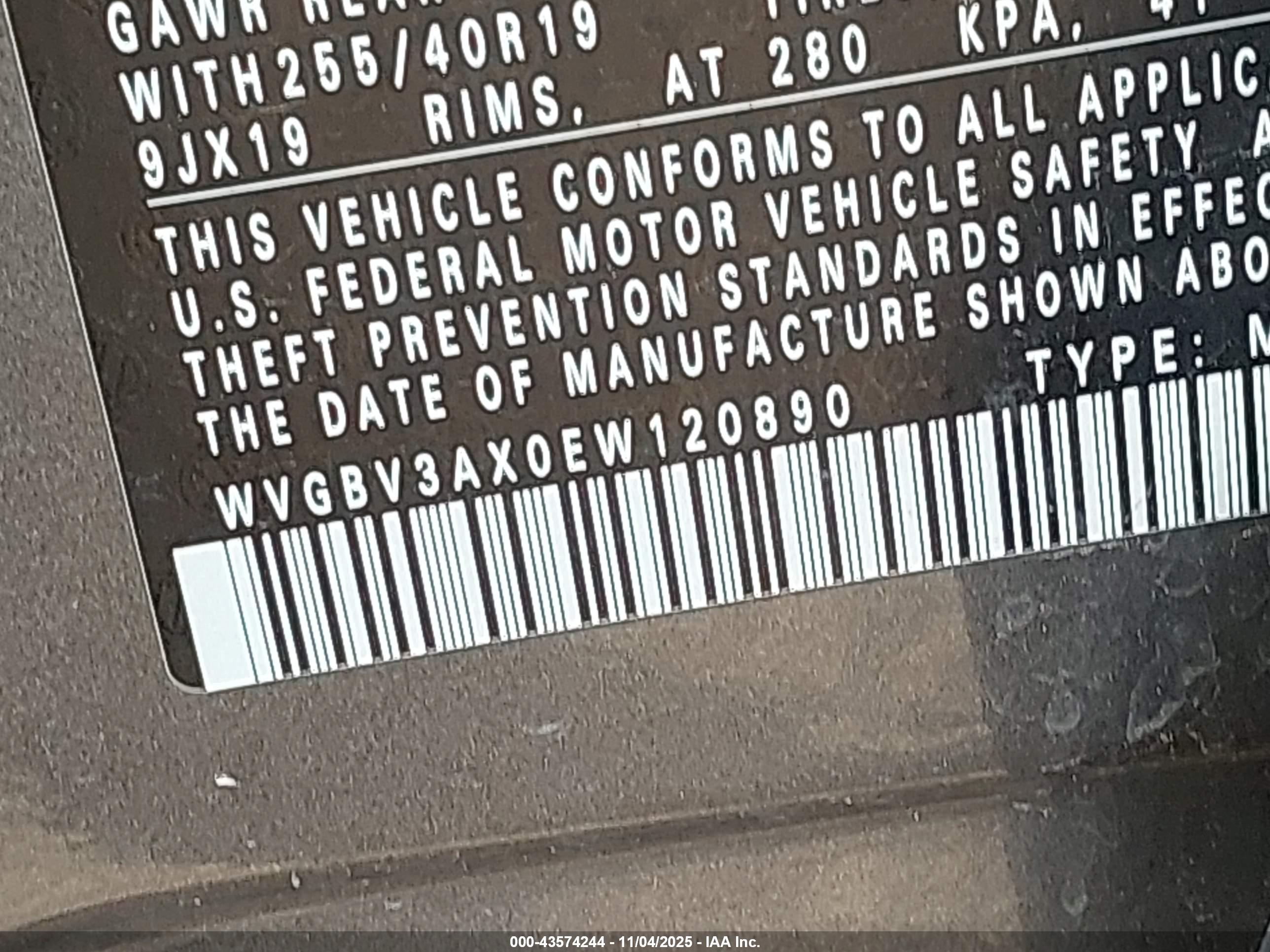 VOLKSWAGEN TIGUAN image 9