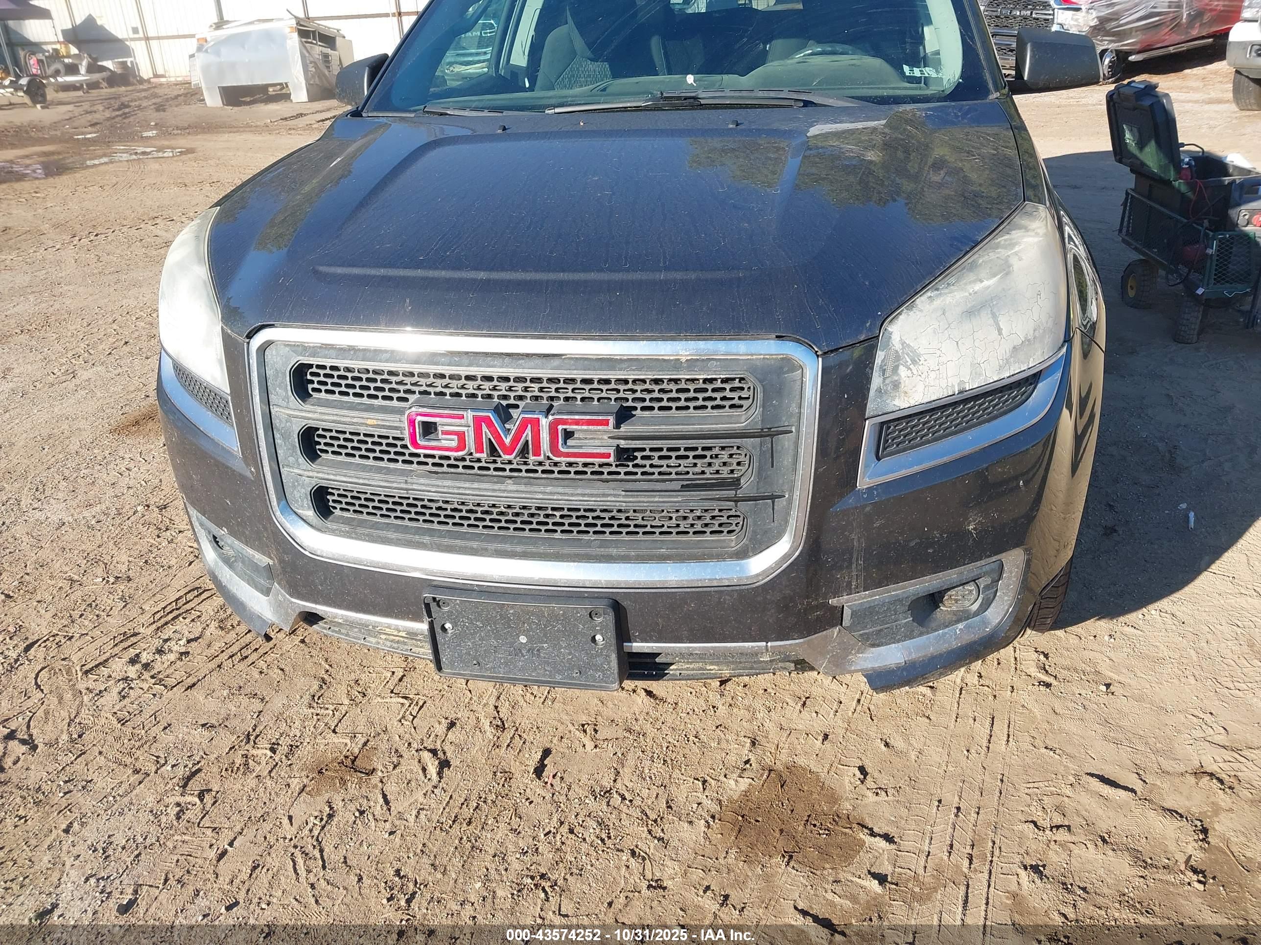 GMC ACADIA image 6