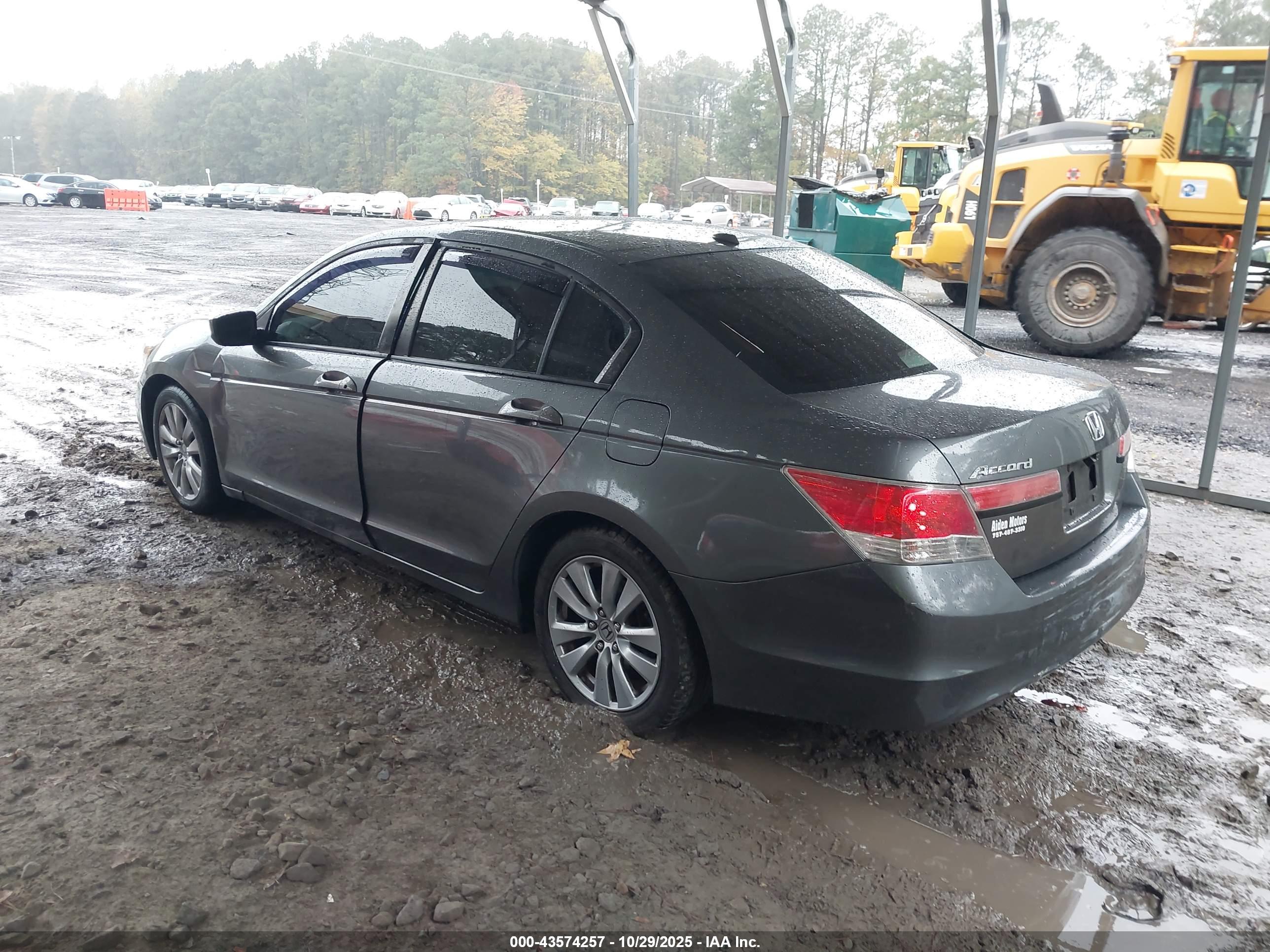 HONDA ACCORD image 3