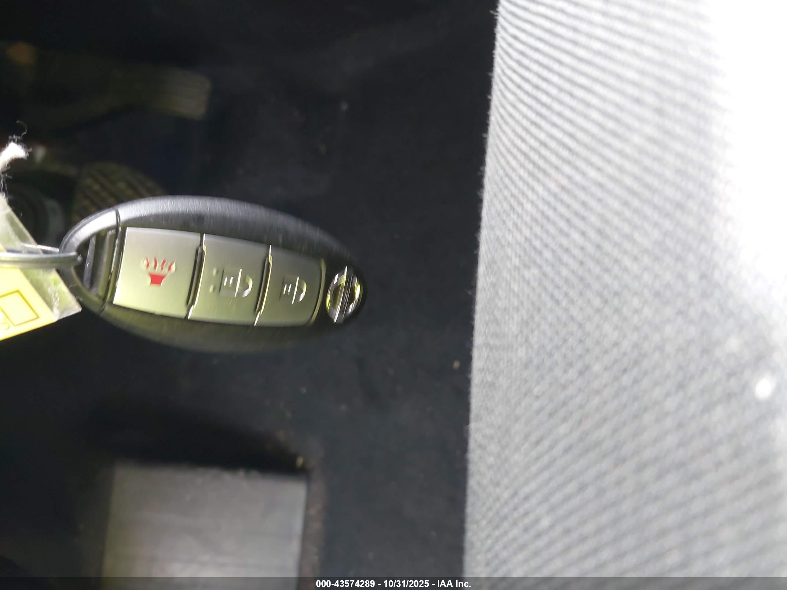 NISSAN PATHFINDER image 11